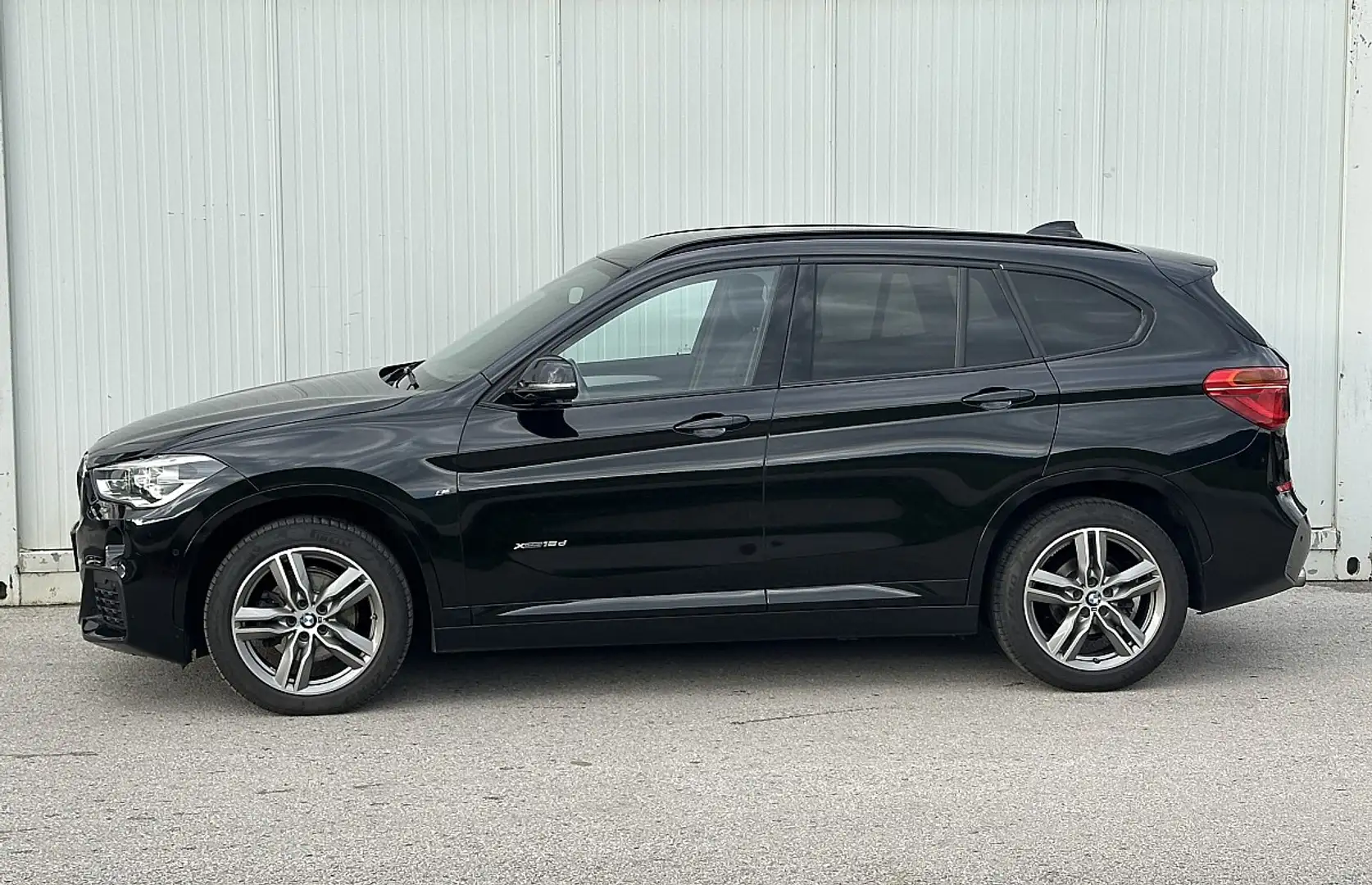 BMW X1 xDrive18d M Sport Aut. - Vollaustattung - Topzu... Schwarz - 2