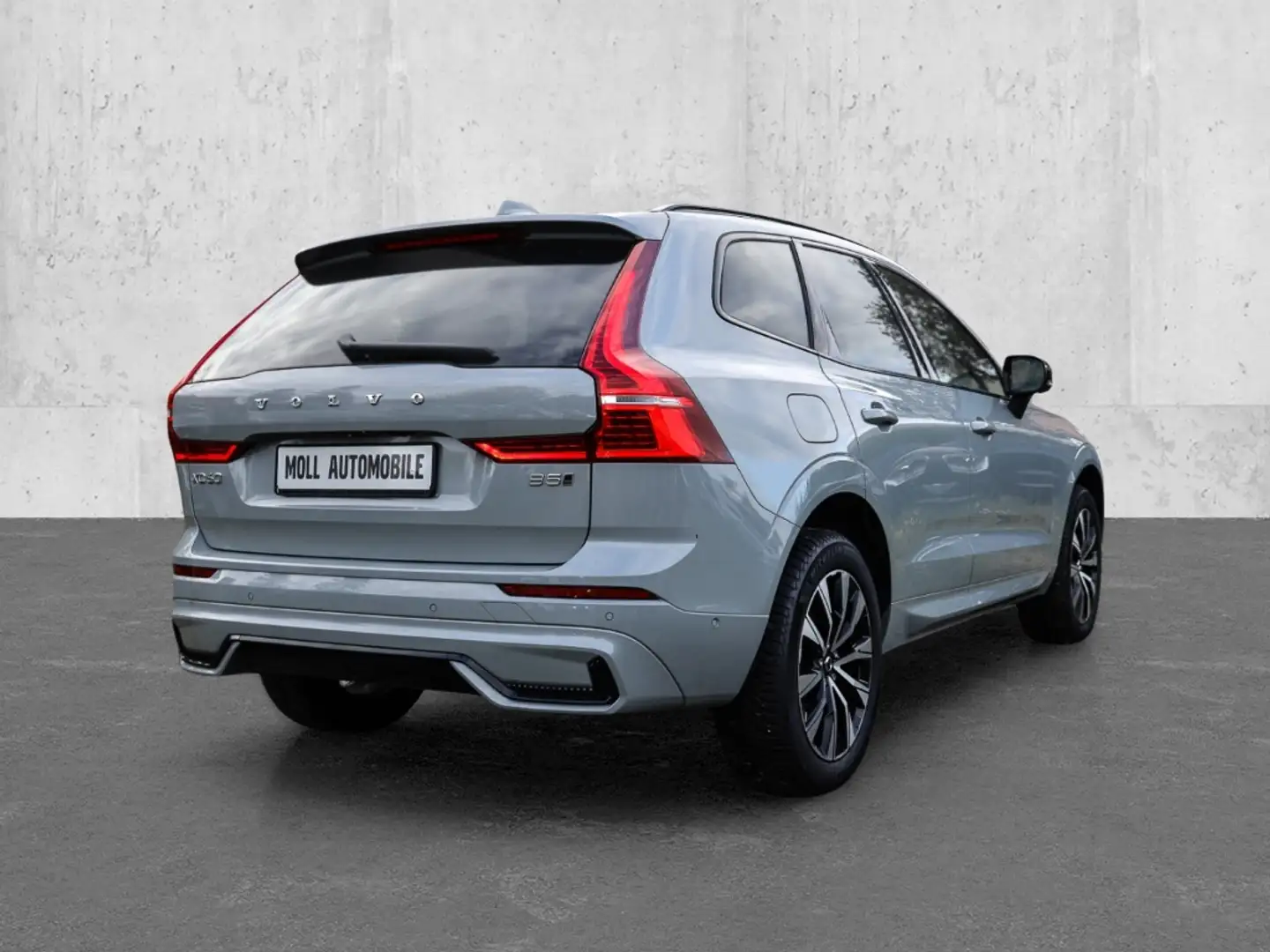 Volvo XC60 Plus Dark AWD B5 Benzin EU6d Allrad Leder digitale Grau - 2