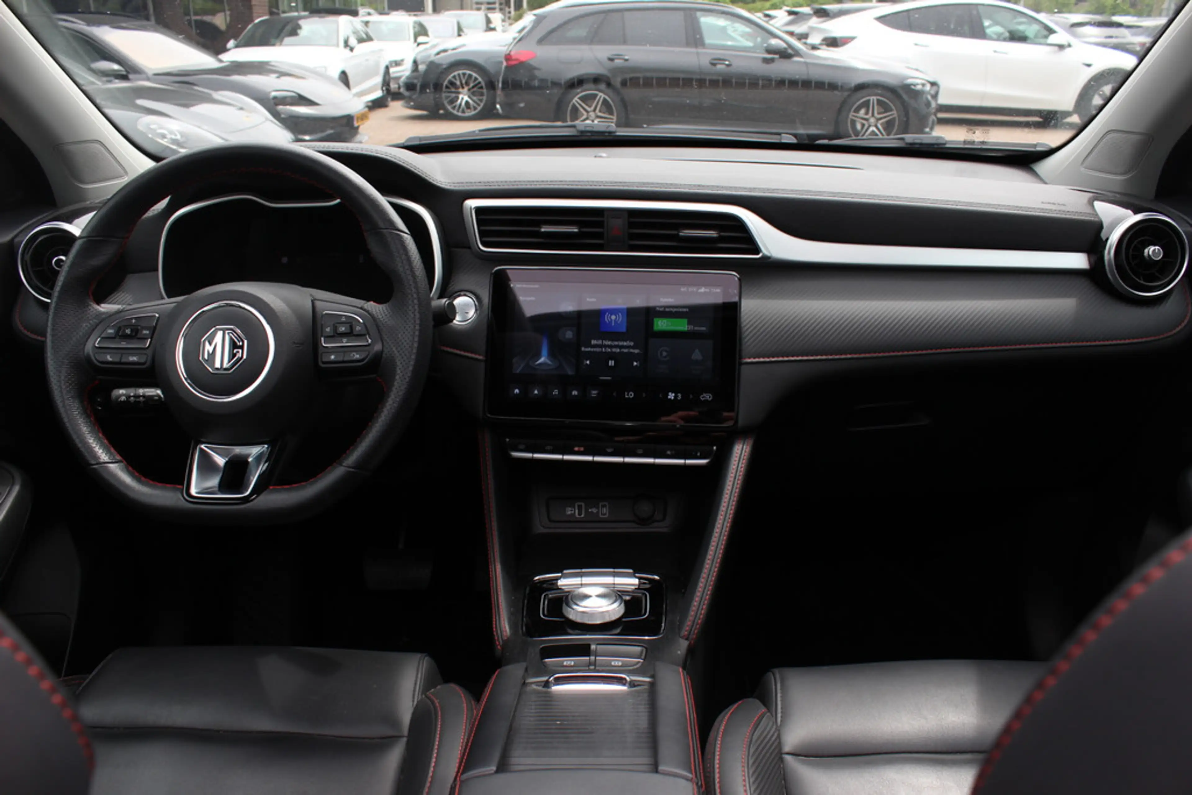 MG ZS MG EV EV Long Range Luxury 70 kWh / Trekhaak / Pan — photo 2