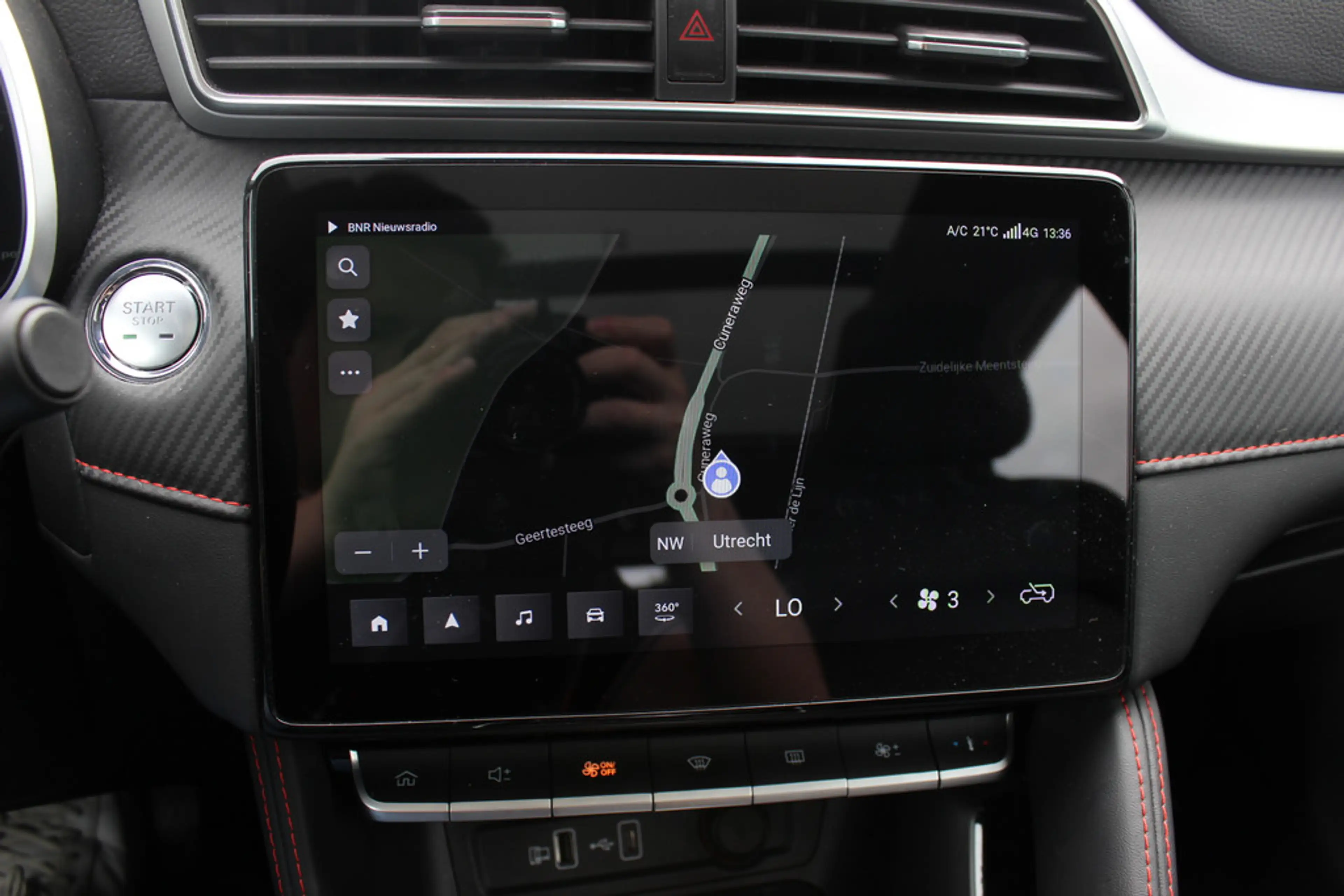 MG ZS MG EV EV Long Range Luxury 70 kWh / Trekhaak / Pan — photo 13