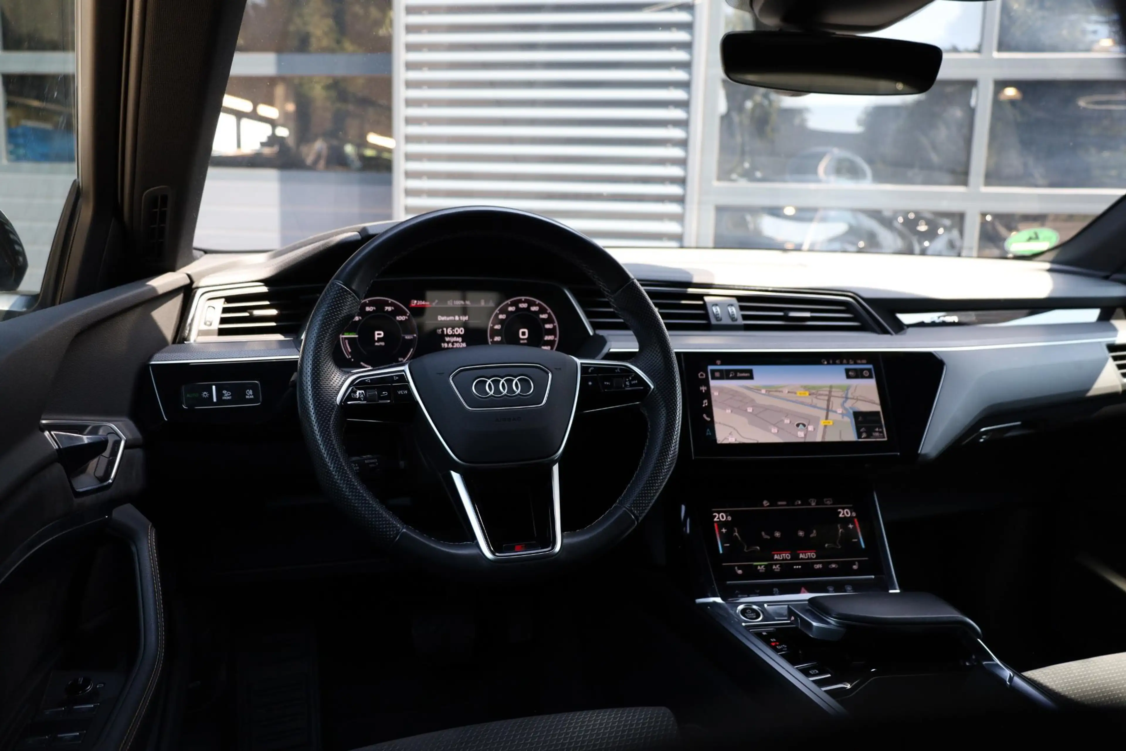 Audi e-tron Sportback 55 quattro S edition 95 kWh |Panorama da — photo 15