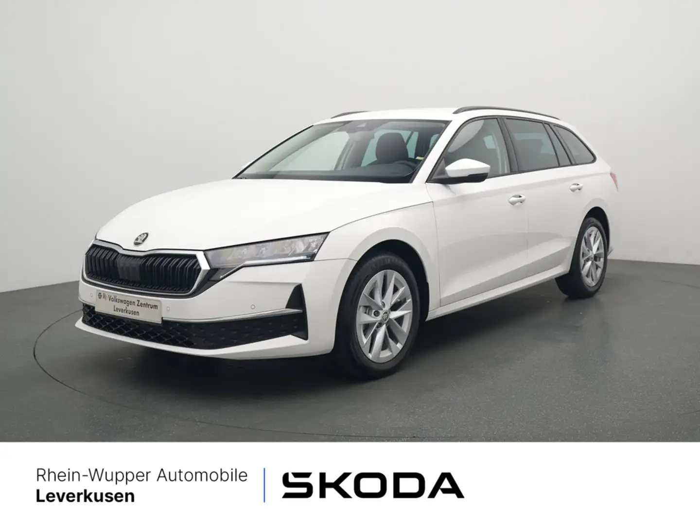 Skoda Octavia TDI DSG Selection AHK LED ACC NAVI VI Weiß - 1