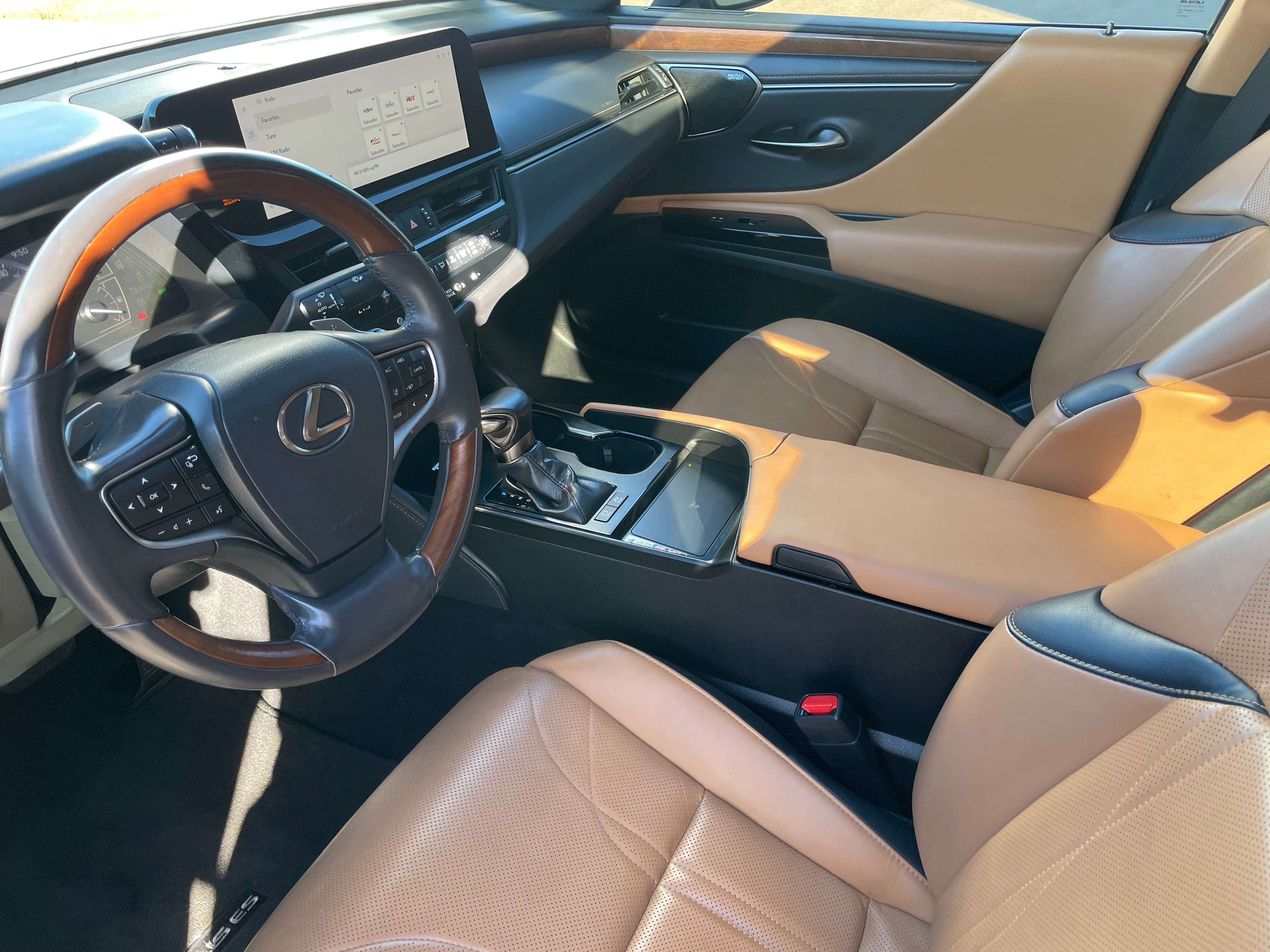 2023 Lexus ES