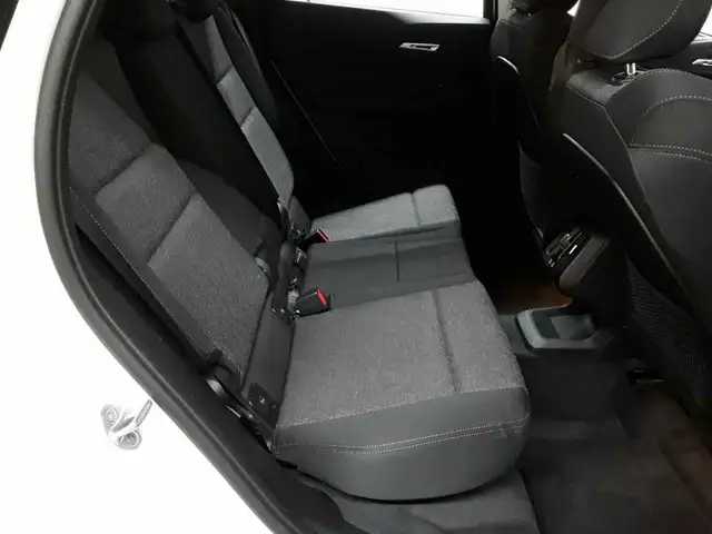 BMW 2 Series view 14