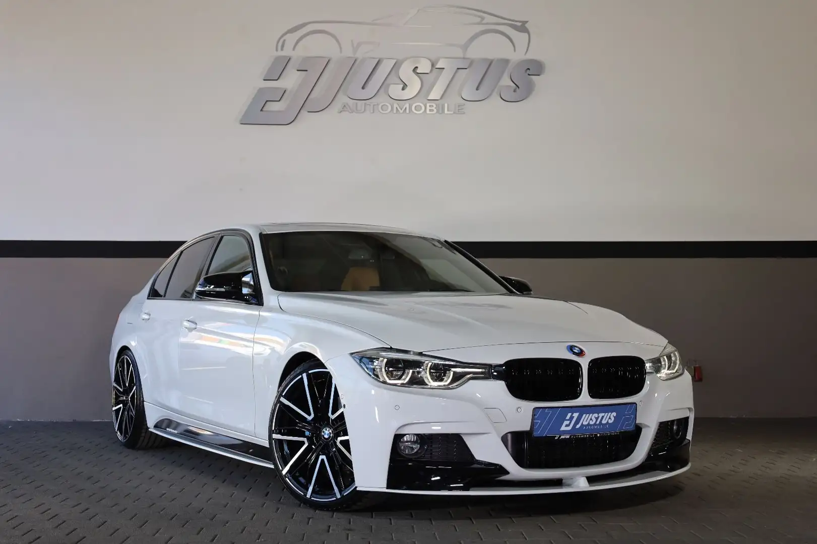 BMW 330 i xDrive/M/360*/HUD/TOTW/SHZ/SBD/PDC/SPUR/R20 Weiß - 1