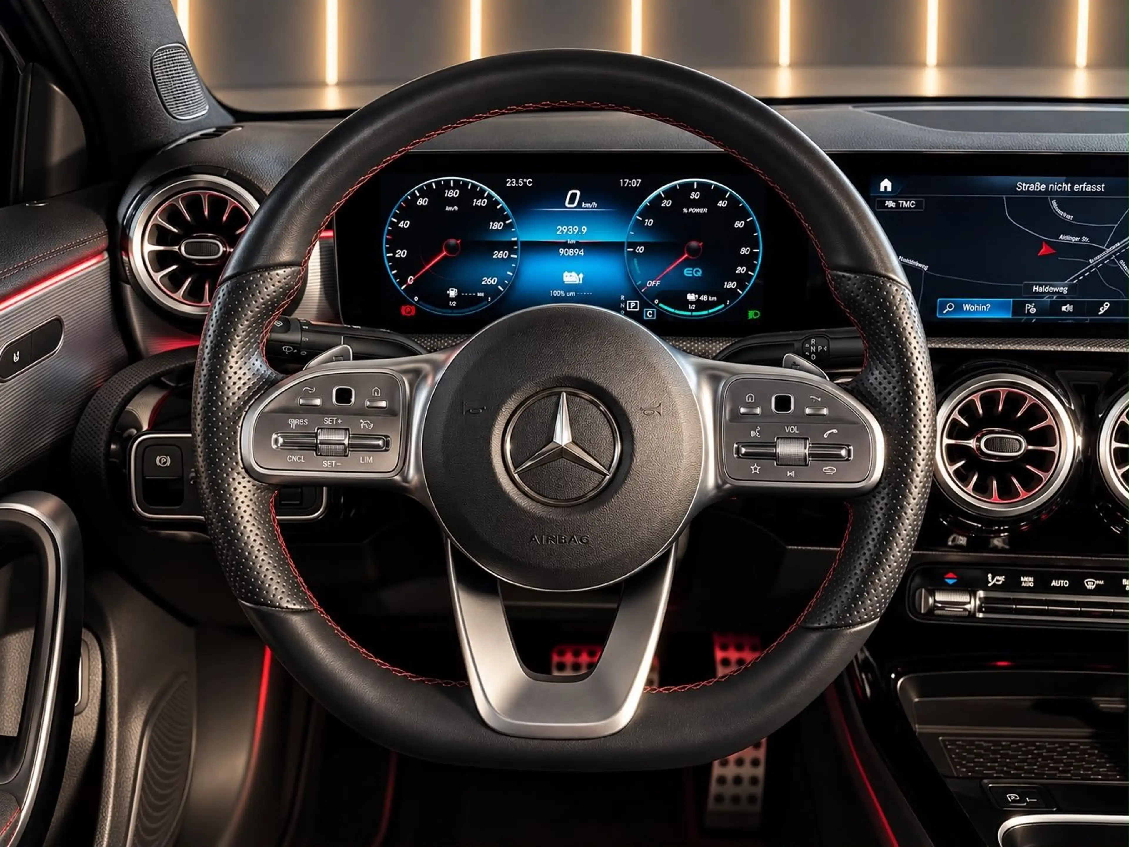 Mercedes-Benz A 250 e Limousine AMG-Line *NIGHT*KAM*AMBIENTE* — photo 9