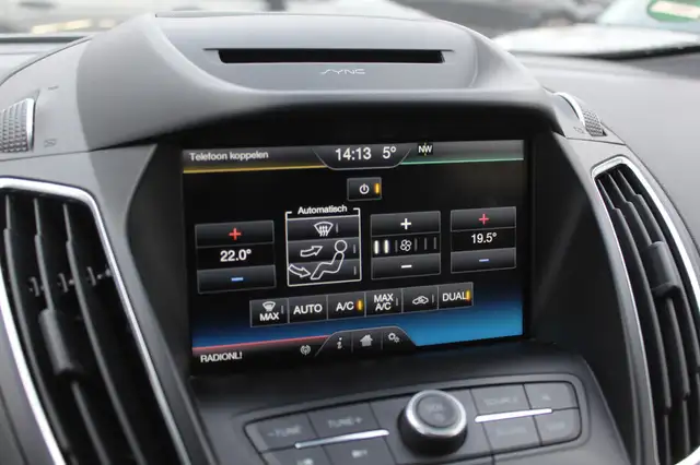 Ford C-Max view 21