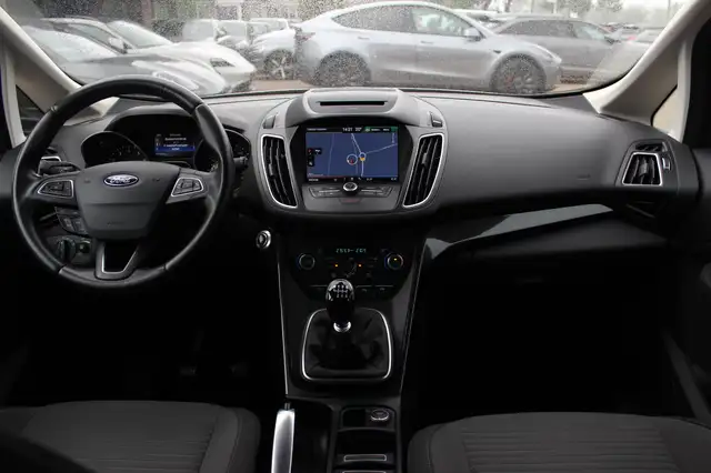 Ford C-Max view 2