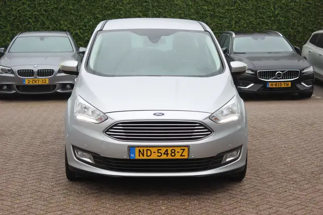 Ford C-Max view 8