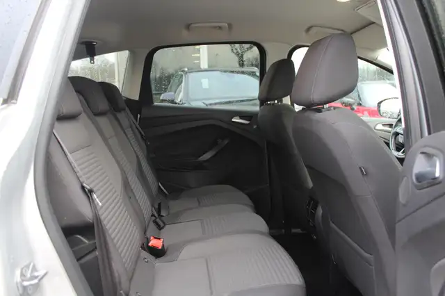Ford C-Max view 12