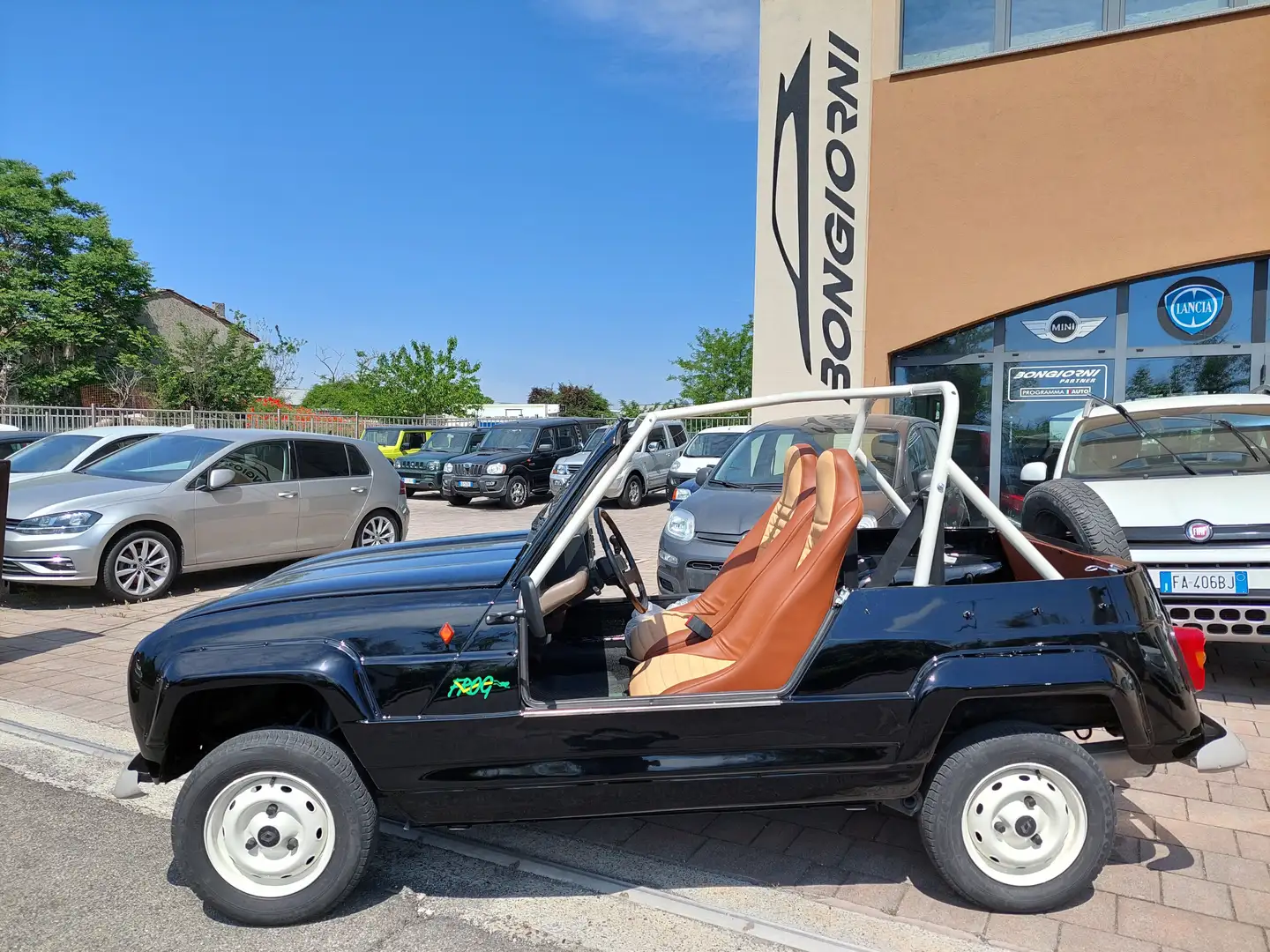 Renault R 4 Frog 4 posti gancio traino italiana targa Roma Schwarz - 2