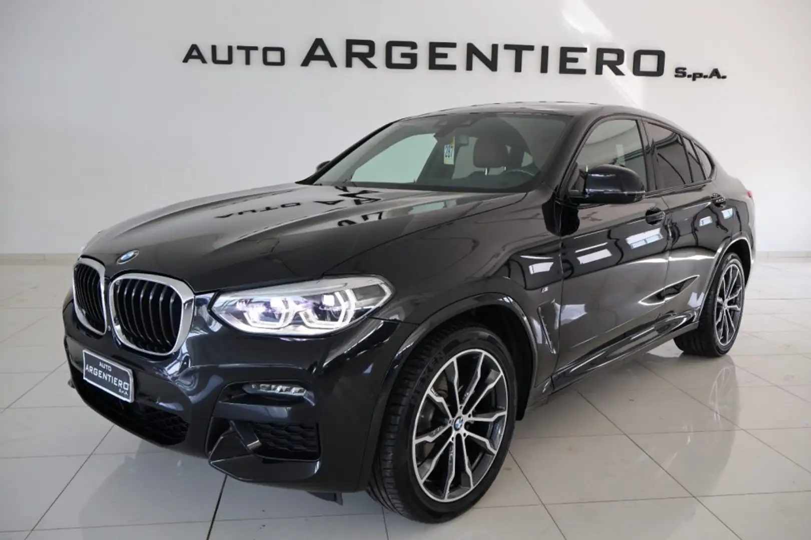BMW X4 xDrive20d 48V Msport cerchi 20 telecamere 360° Zwart - 1