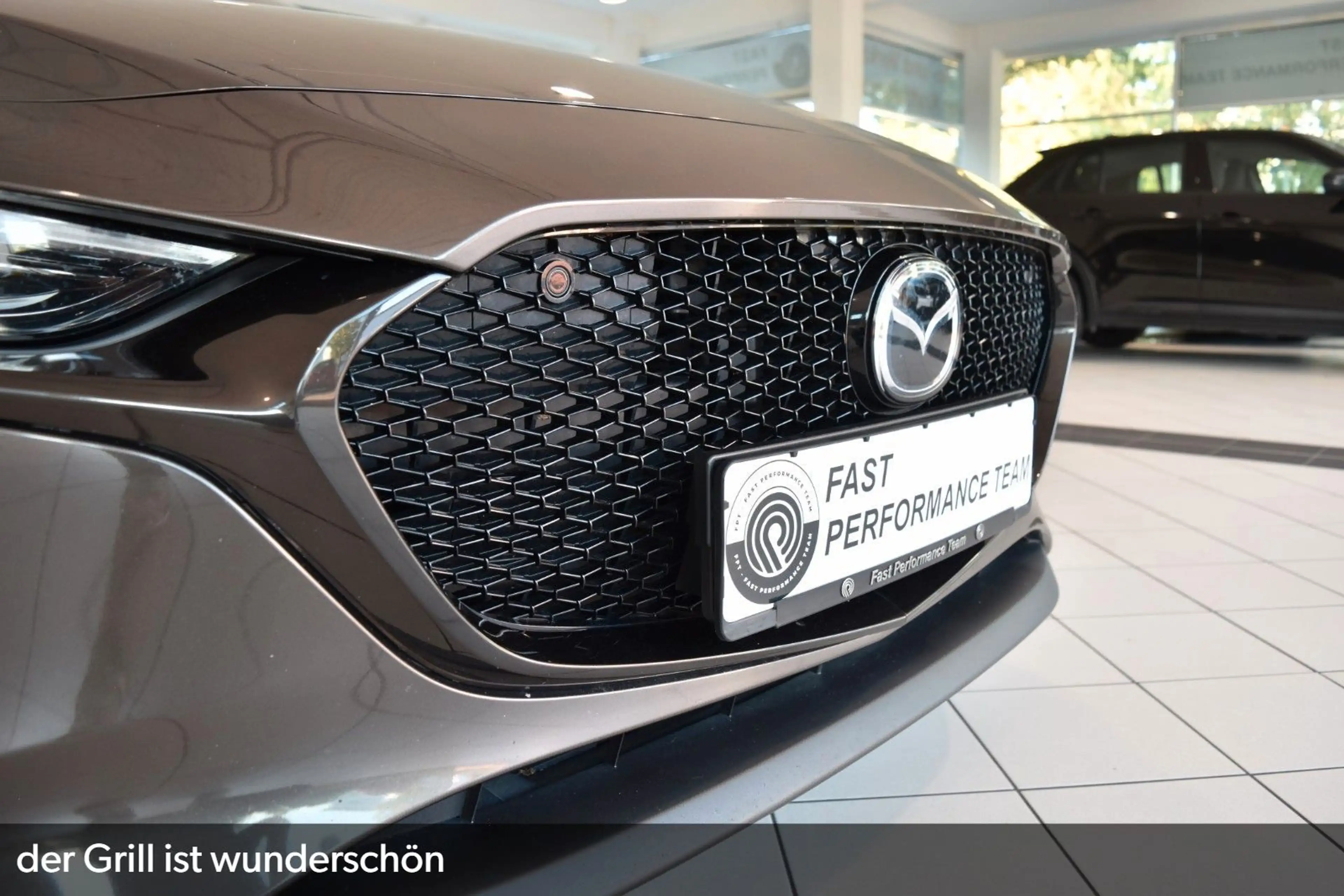 Mazda 3 SKYACTIV-G 2.0 M HYBRID~SELECTION~1.Hand — photo 10