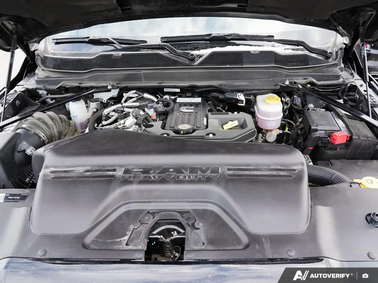 RAM 2500 снимка RAM 2500