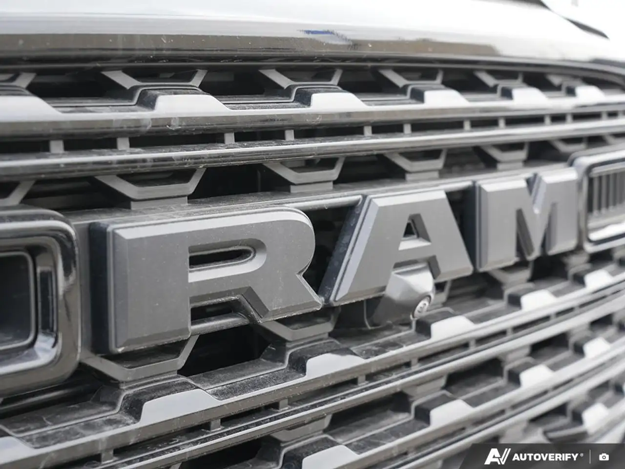 RAM 2500 снимка RAM 2500