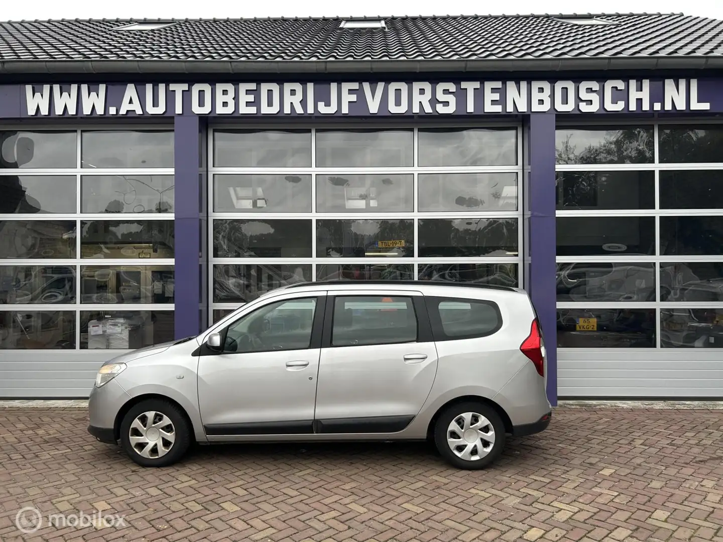 Dacia Lodgy 1.2 TCe Lauréate 5p. * AIRCO * Grijs - 2
