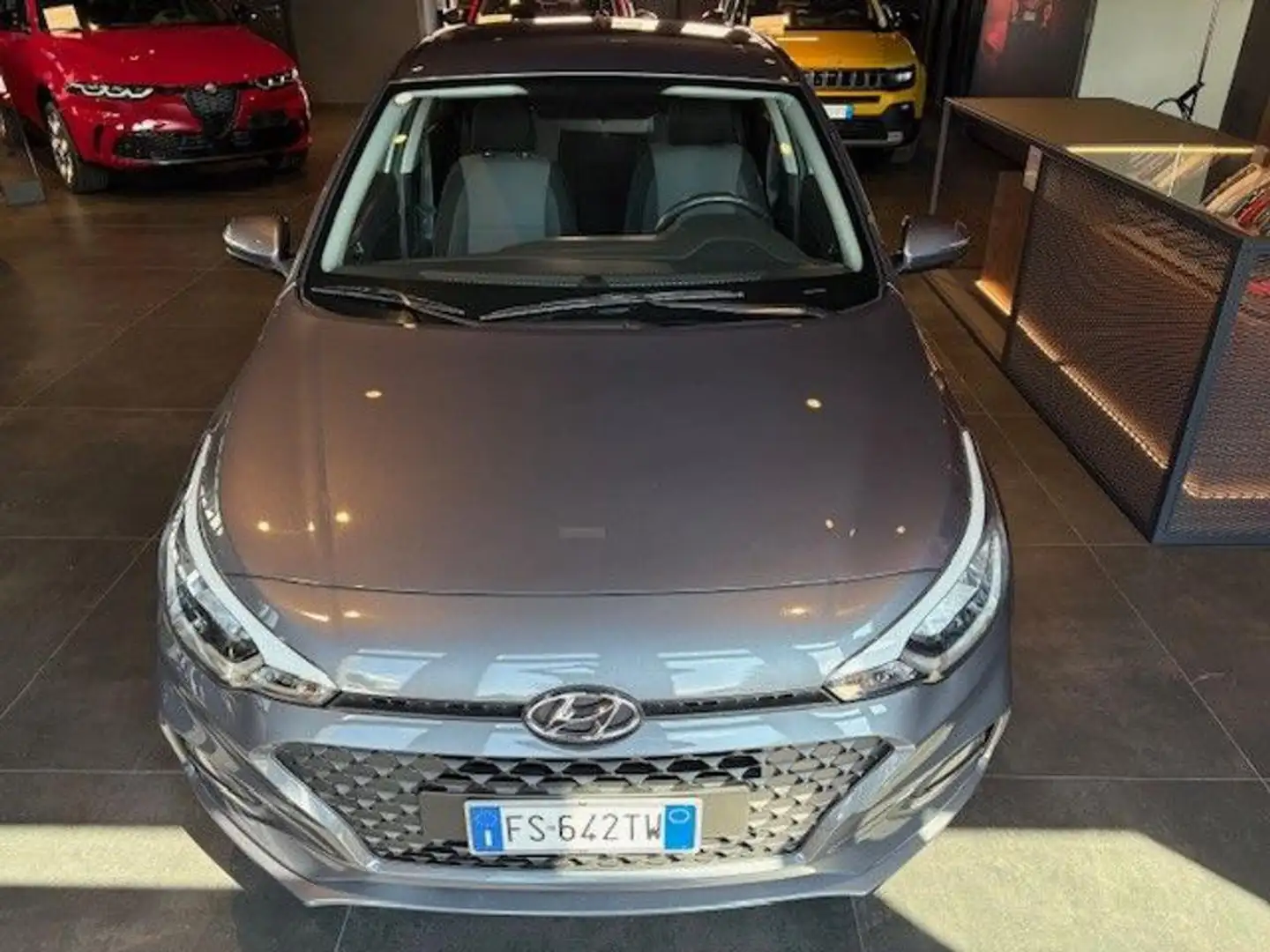 Hyundai i20 1.2 5 porte Tech ** SEDE DI CARPI ** Gris - 1