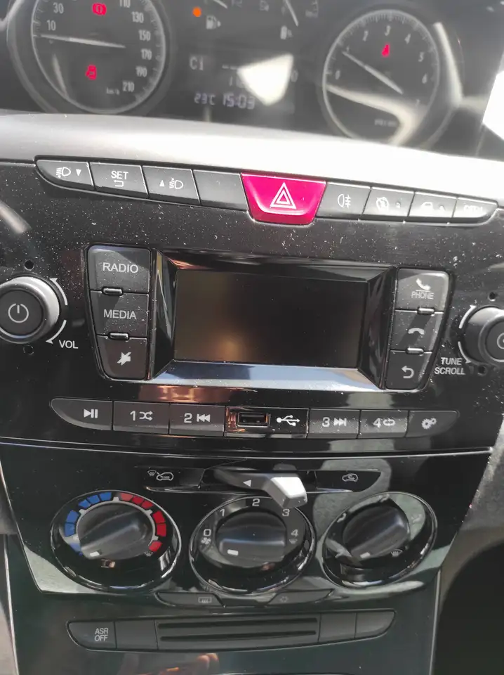 Lancia Ypsilon 2021 — фото 11