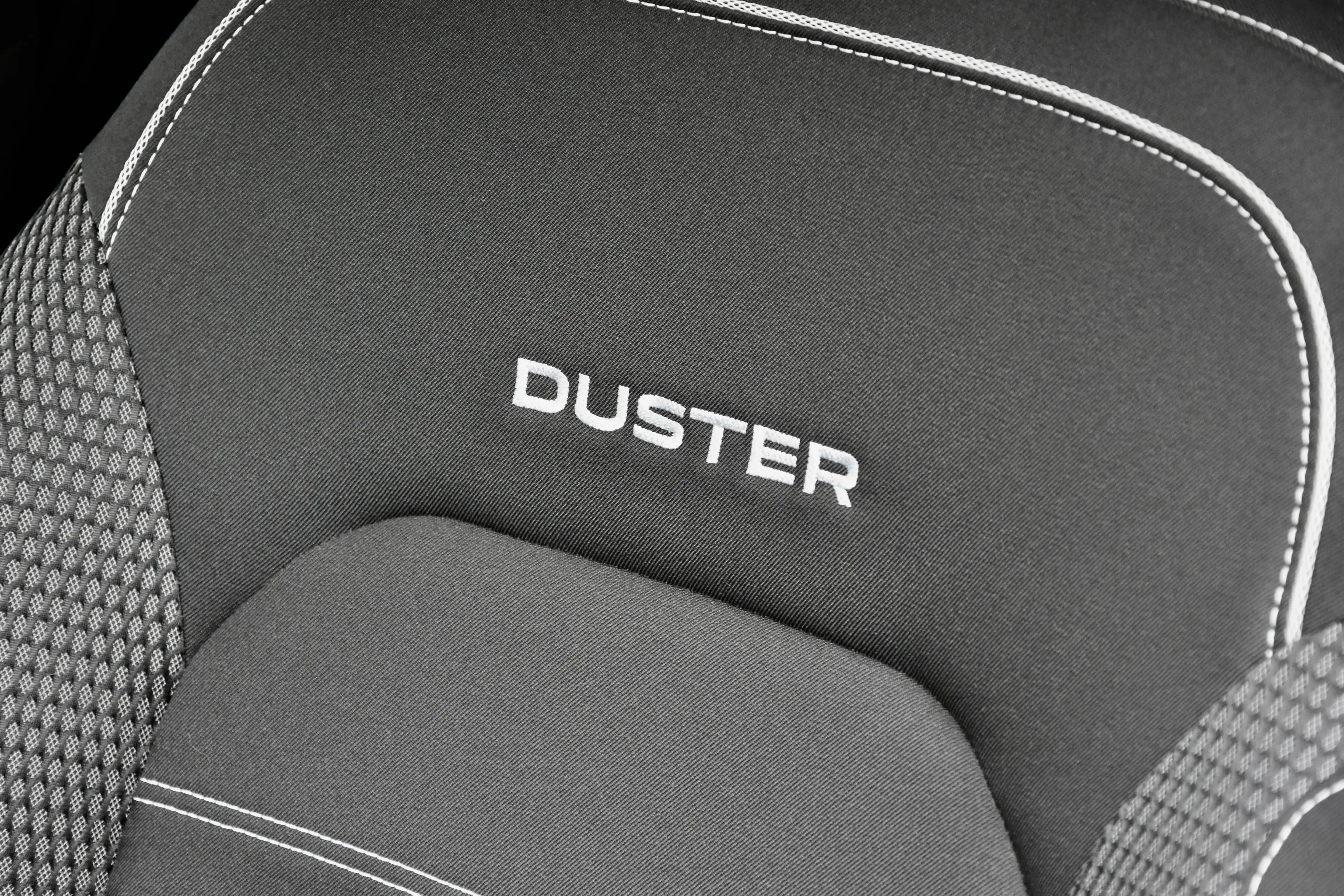 Dacia Duster Duster 1.0 TCe ECO-G LPG Journey Plus **AUTOMAAT** BENZINE — photo 3