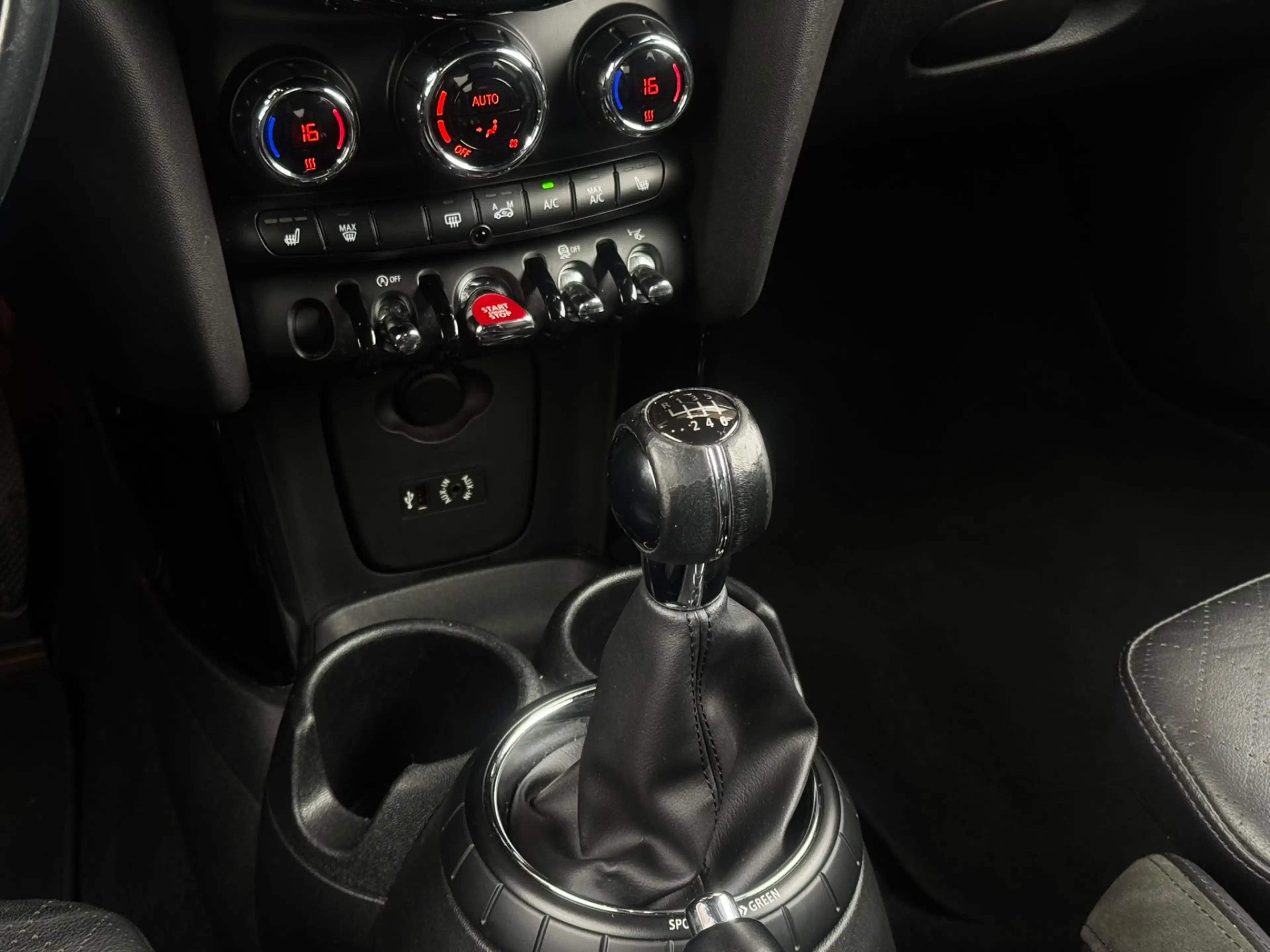 MINI Cooper S 2.0 192PK Chili Serious Business Head-UP Leer LED — photo 33