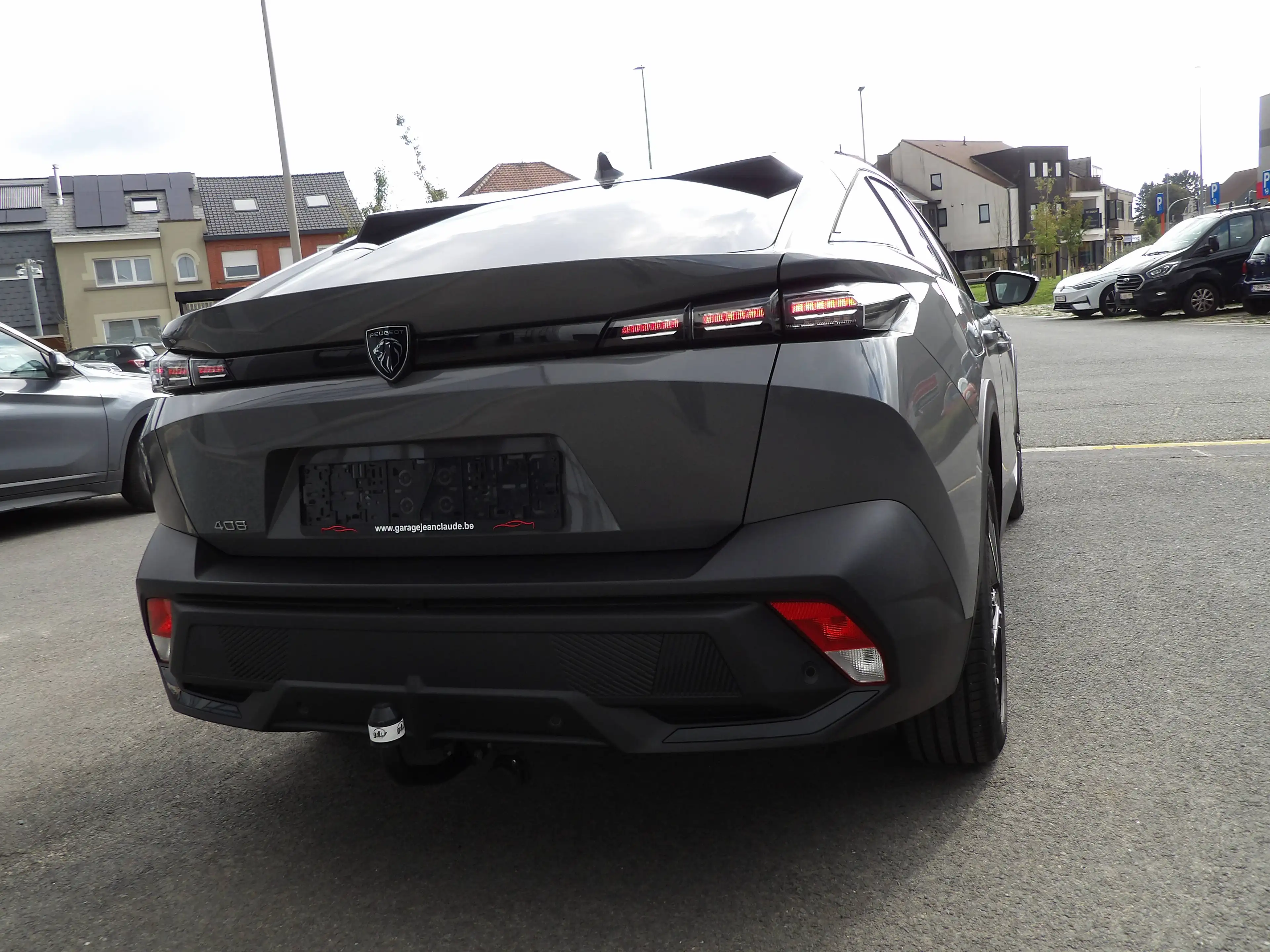 Peugeot 408 408 1.2 Turbo MHEV Allure S — photo 2