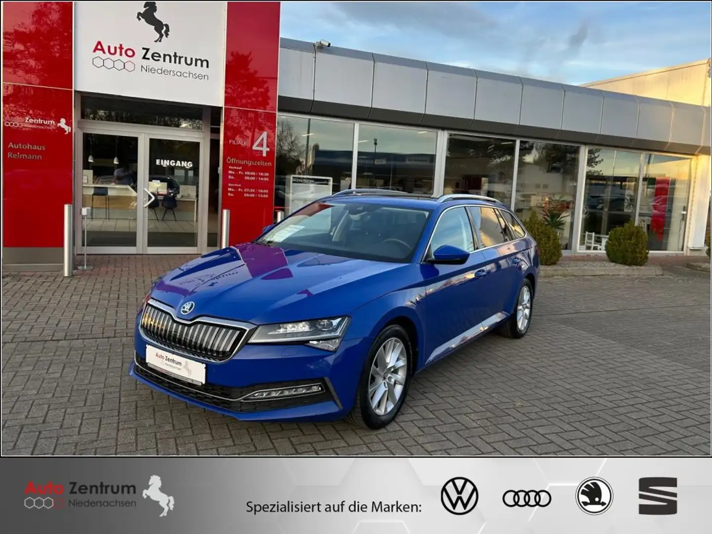 Skoda Superb Combi 1.4 TSI iV Style PANO*CarPlay*Matrix*ACC Blau - 1