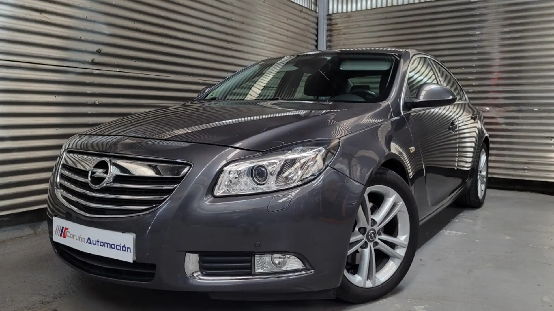 Opel Insignia 2.0CDTI Edition 130 Gris - 1