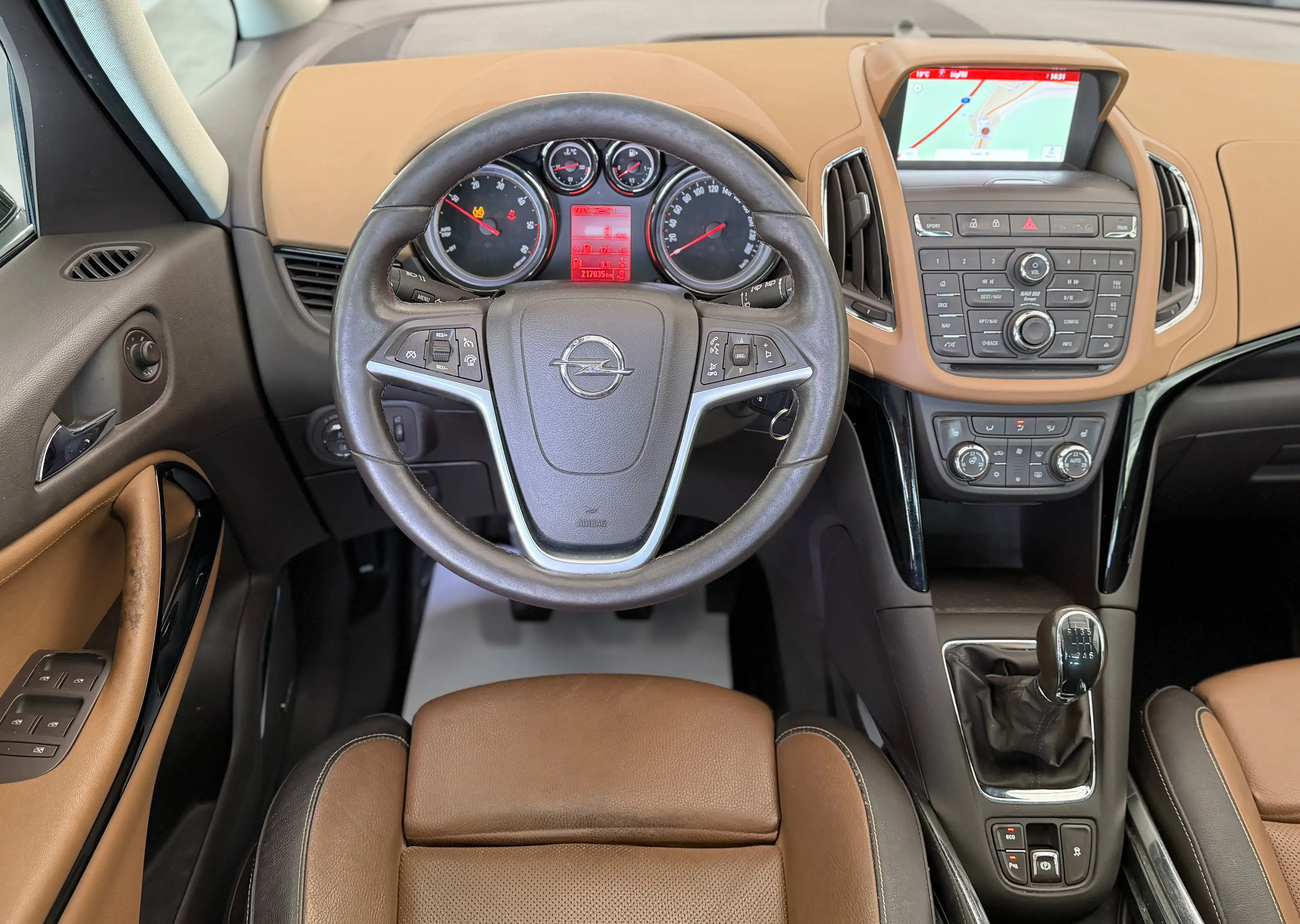 Opel Zafira Tourer Innovation*OPC-Line*7-Sitze*Panorama*AHK*Leder* — photo 10