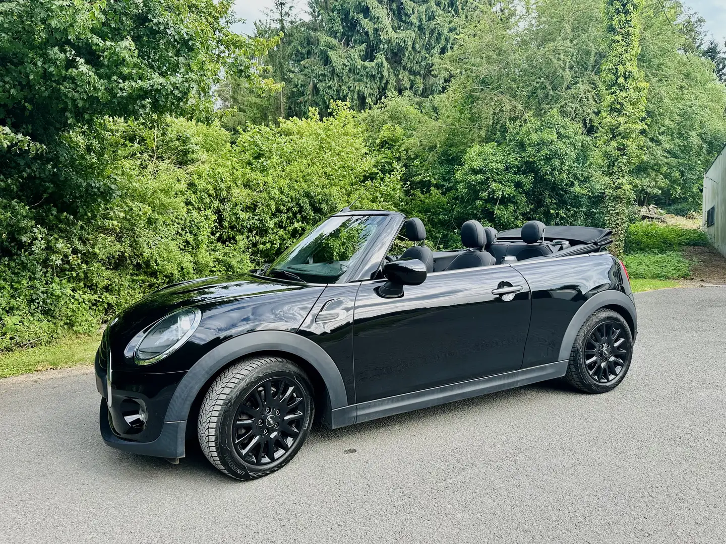 MINI One Cabrio Noir - 1