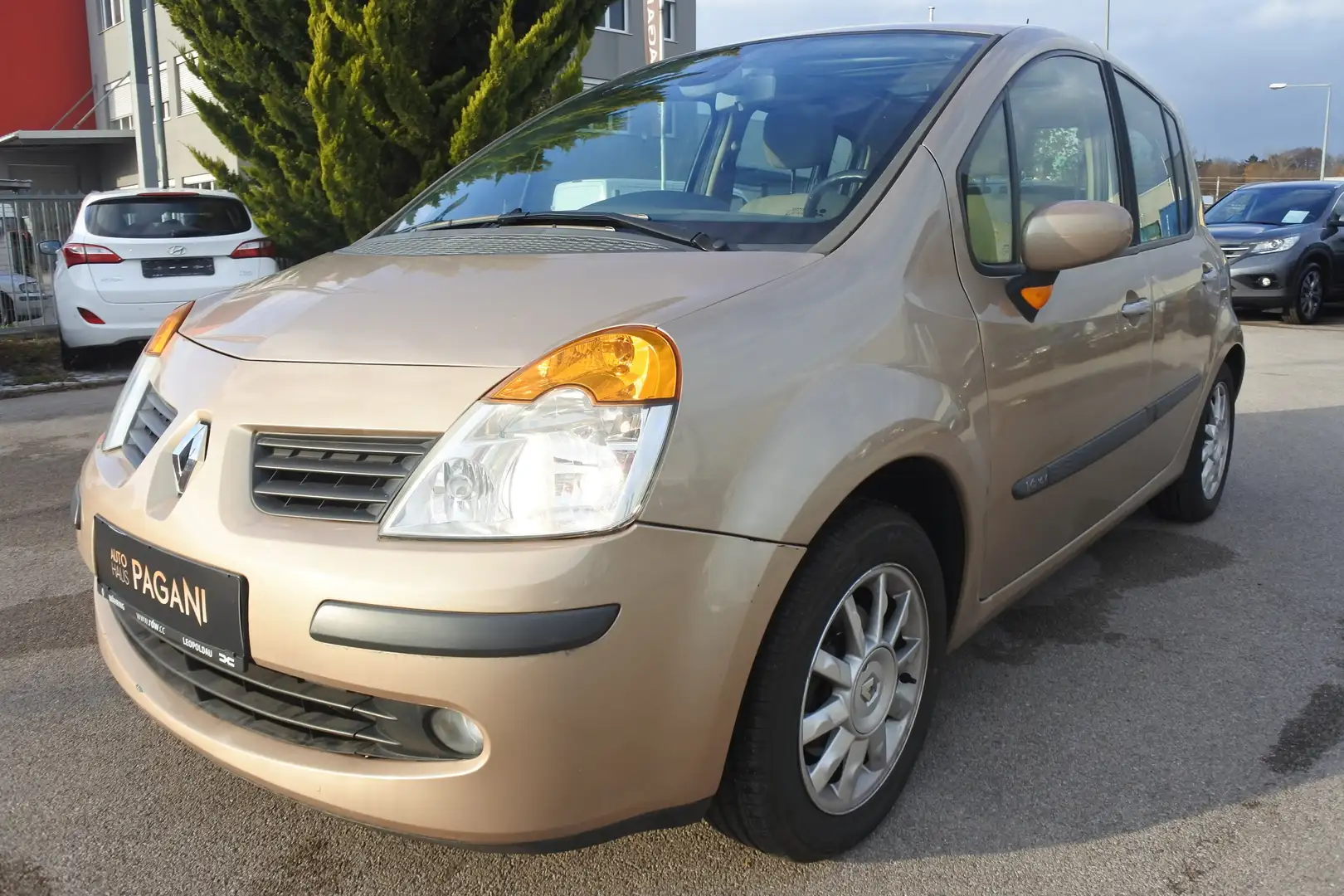 Renault Modus Modus Dynamique Luxus 1,6 16V Aut. Dynamique Luxus - 1