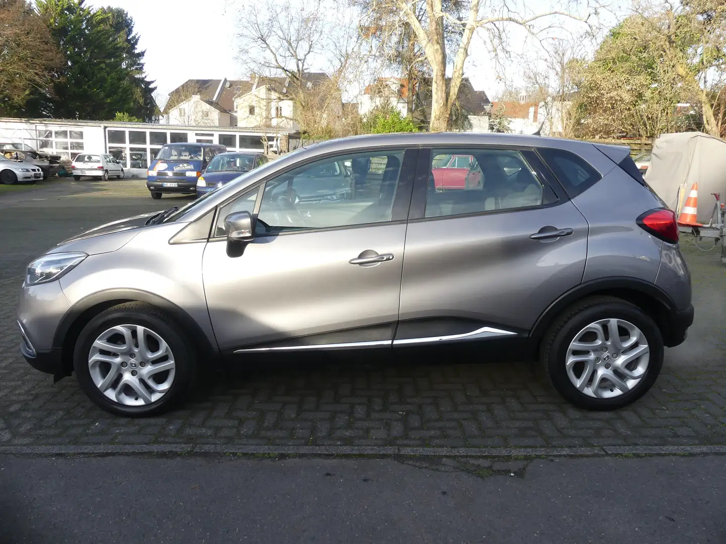 Renault Captur Captur ENERGY TCe 90 Start Grau - 2