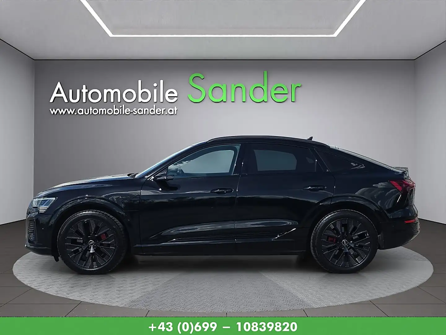 Audi Q8 e-tron Q8 Sportback 55 e-tron quattro 106kWh S Line Schwarz - 2