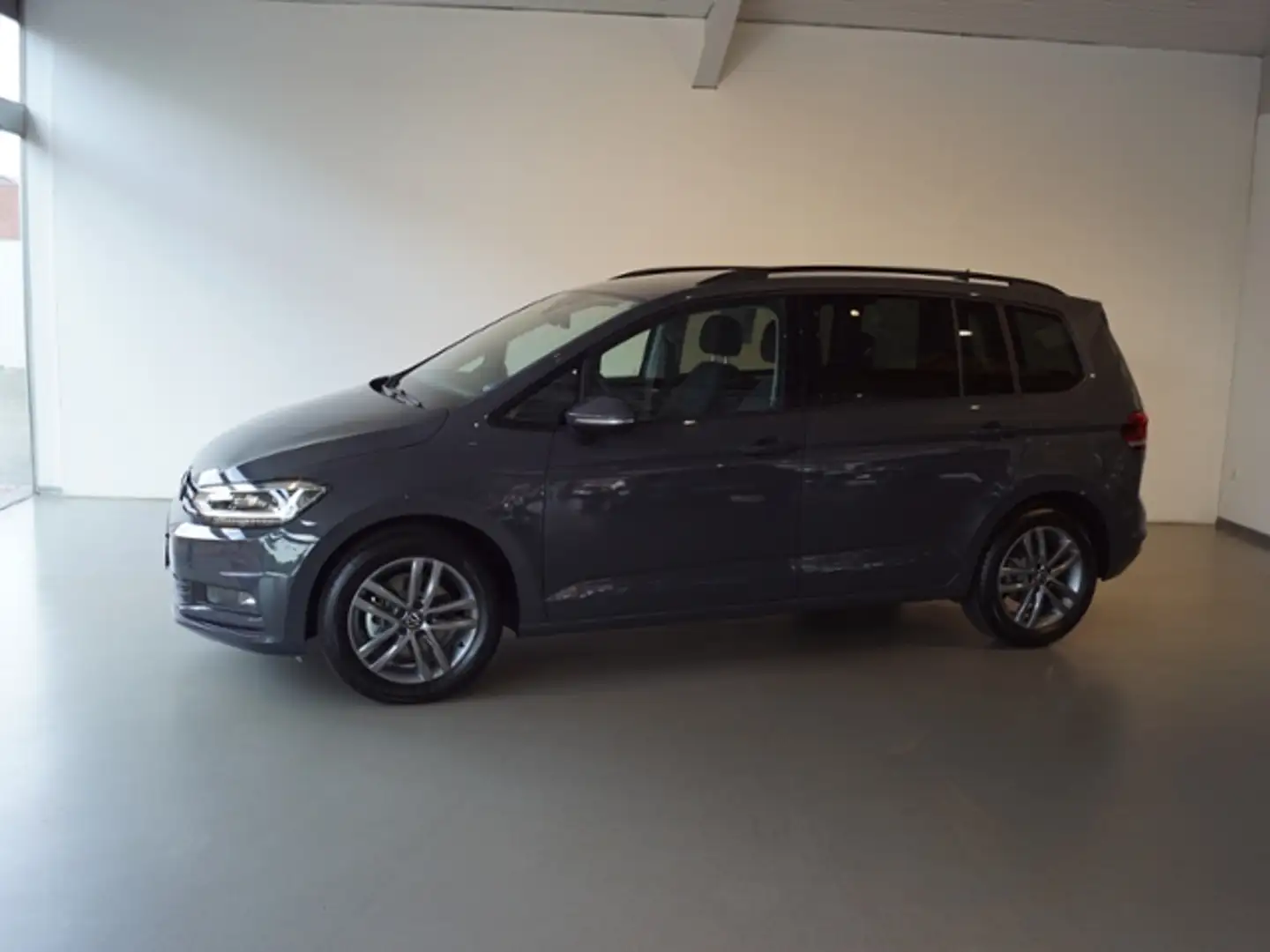 Volkswagen Touran 1.5 TSI DSG Comfortline *7-Sitzer*AHK*Kamera*AppC Grau - 2