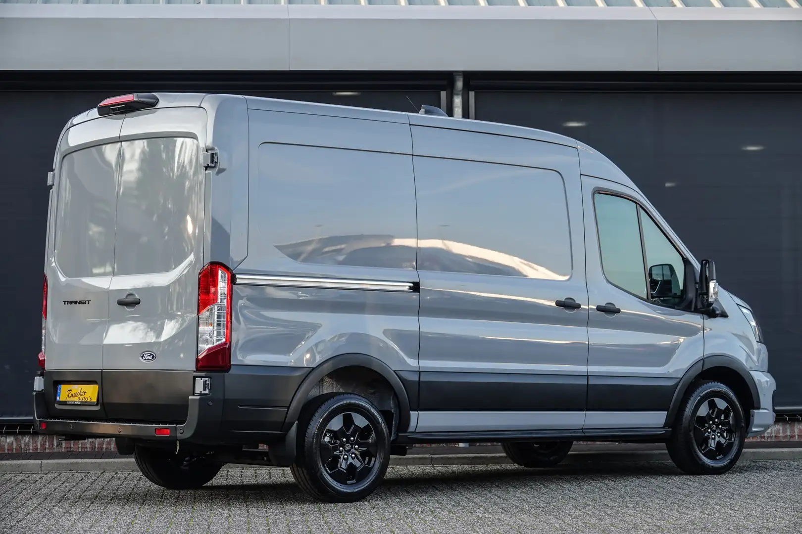 Ford Transit L2H2 2.0Tdci 130Pk | 310 | Raptor Edition | Virtua Grijs - 2