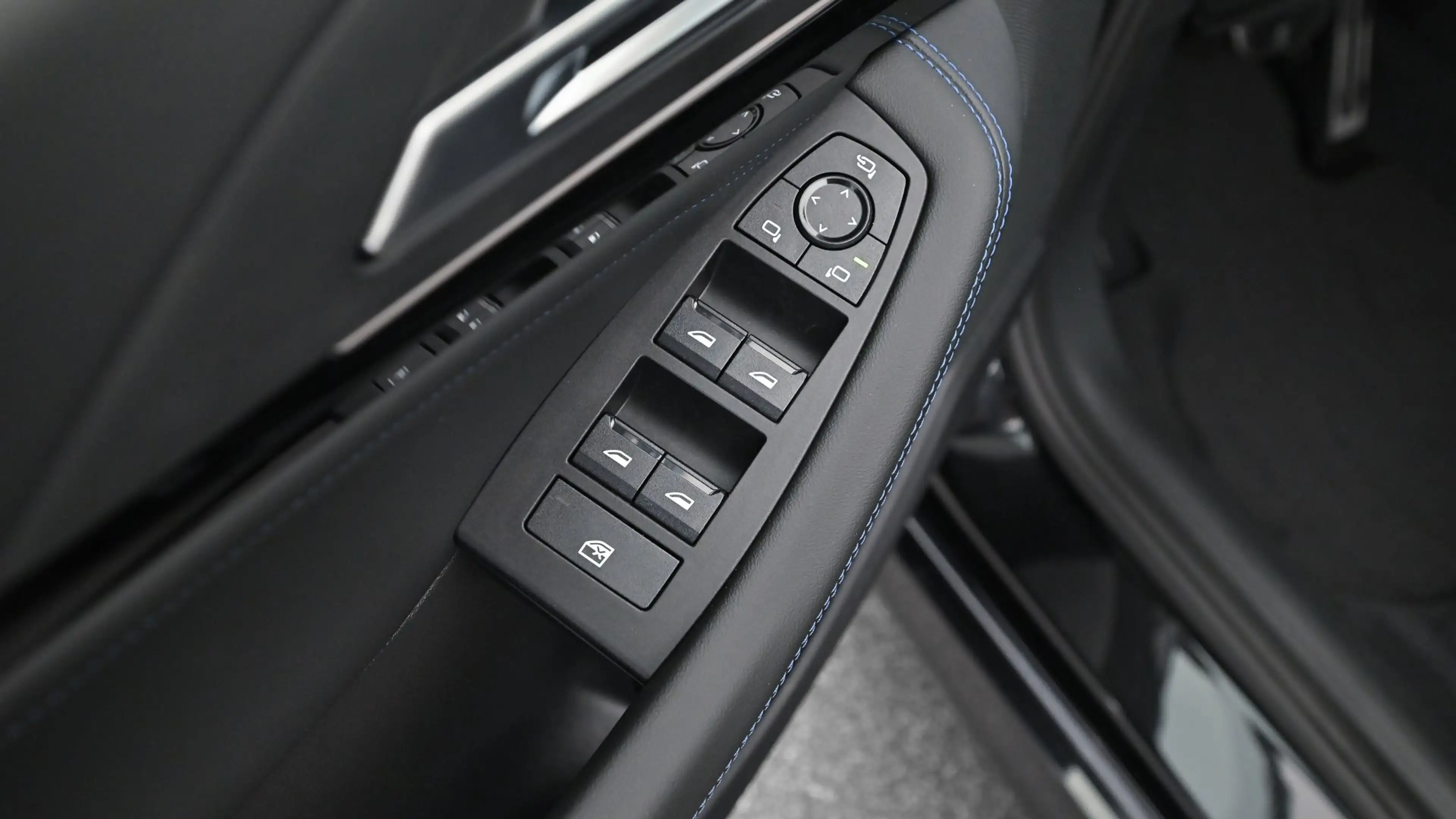 BMW 220 d M-Sportpaket — photo 11