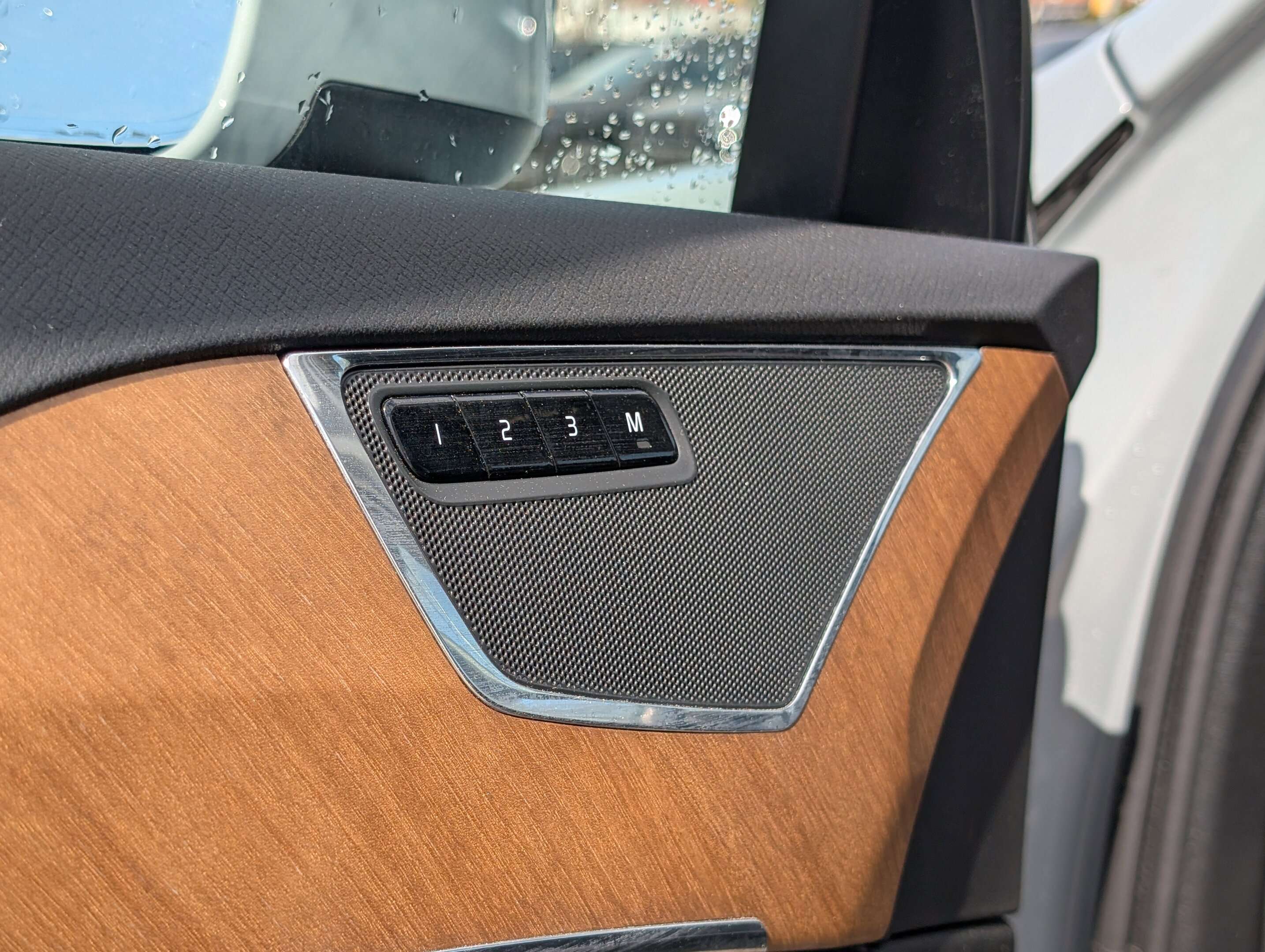 2024 Volvo XC90 Plus Bright Theme thumb 19
