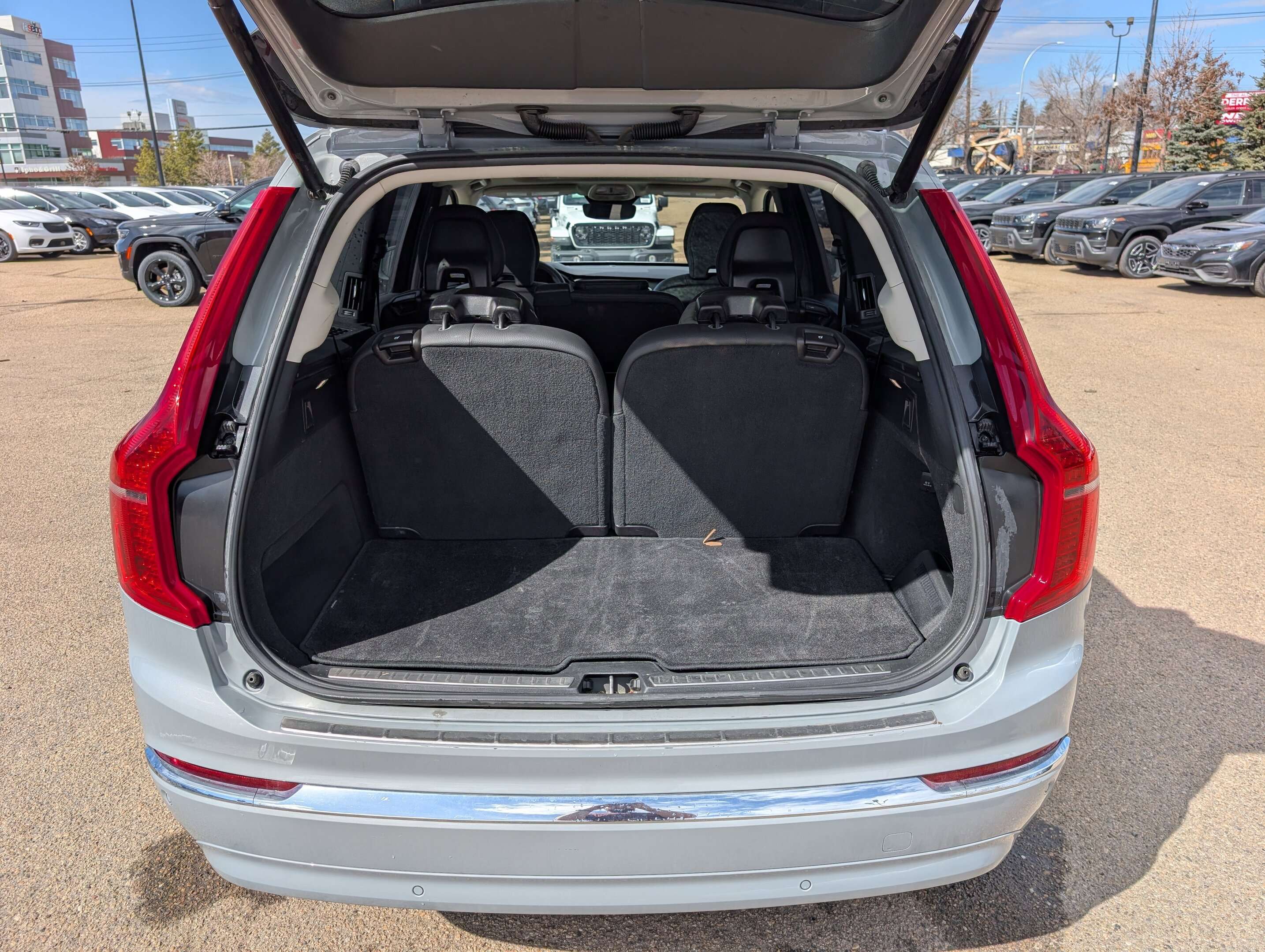 2024 Volvo XC90 Plus Bright Theme thumb 6
