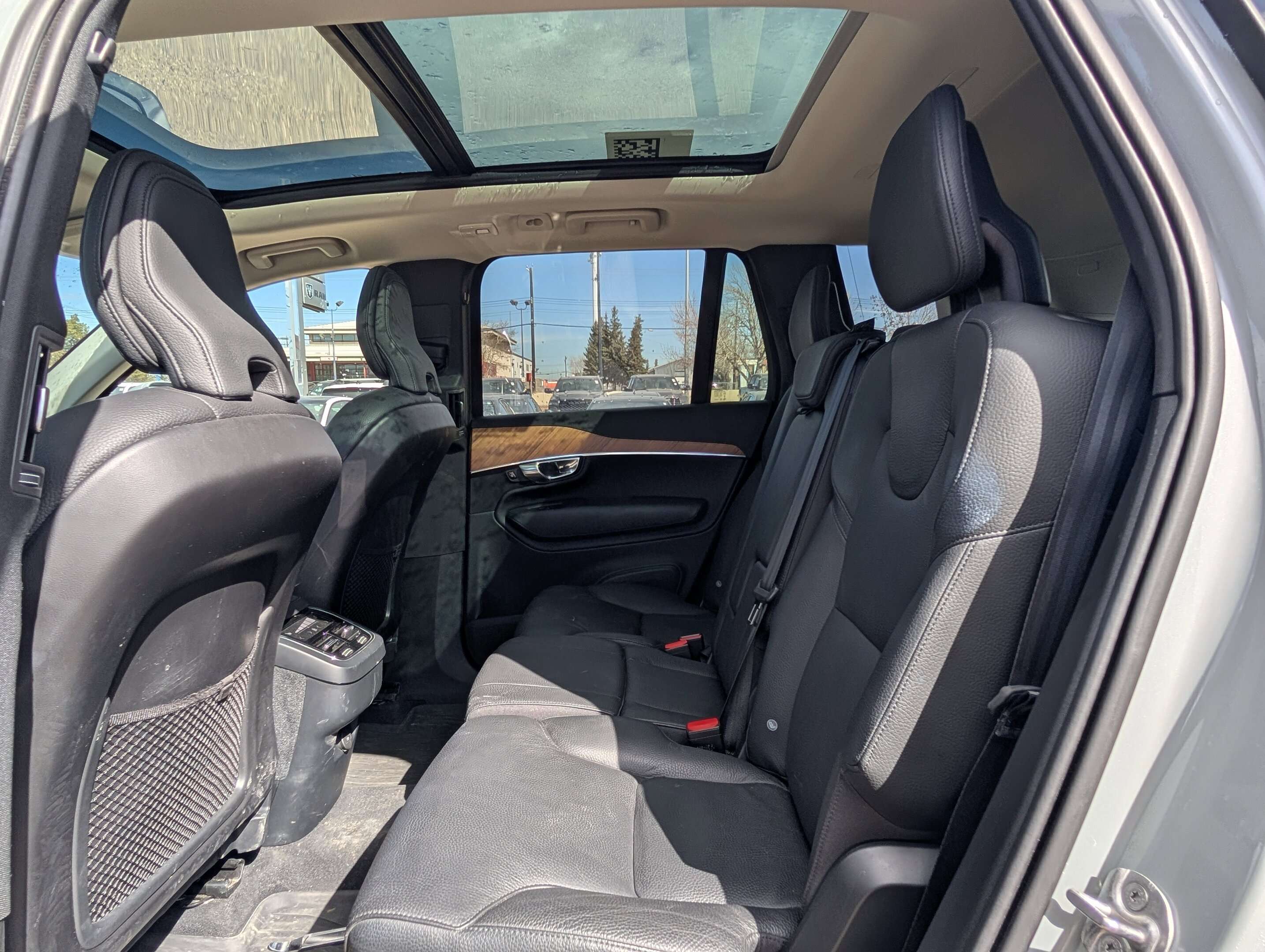 2024 Volvo XC90 Plus Bright Theme thumb 21