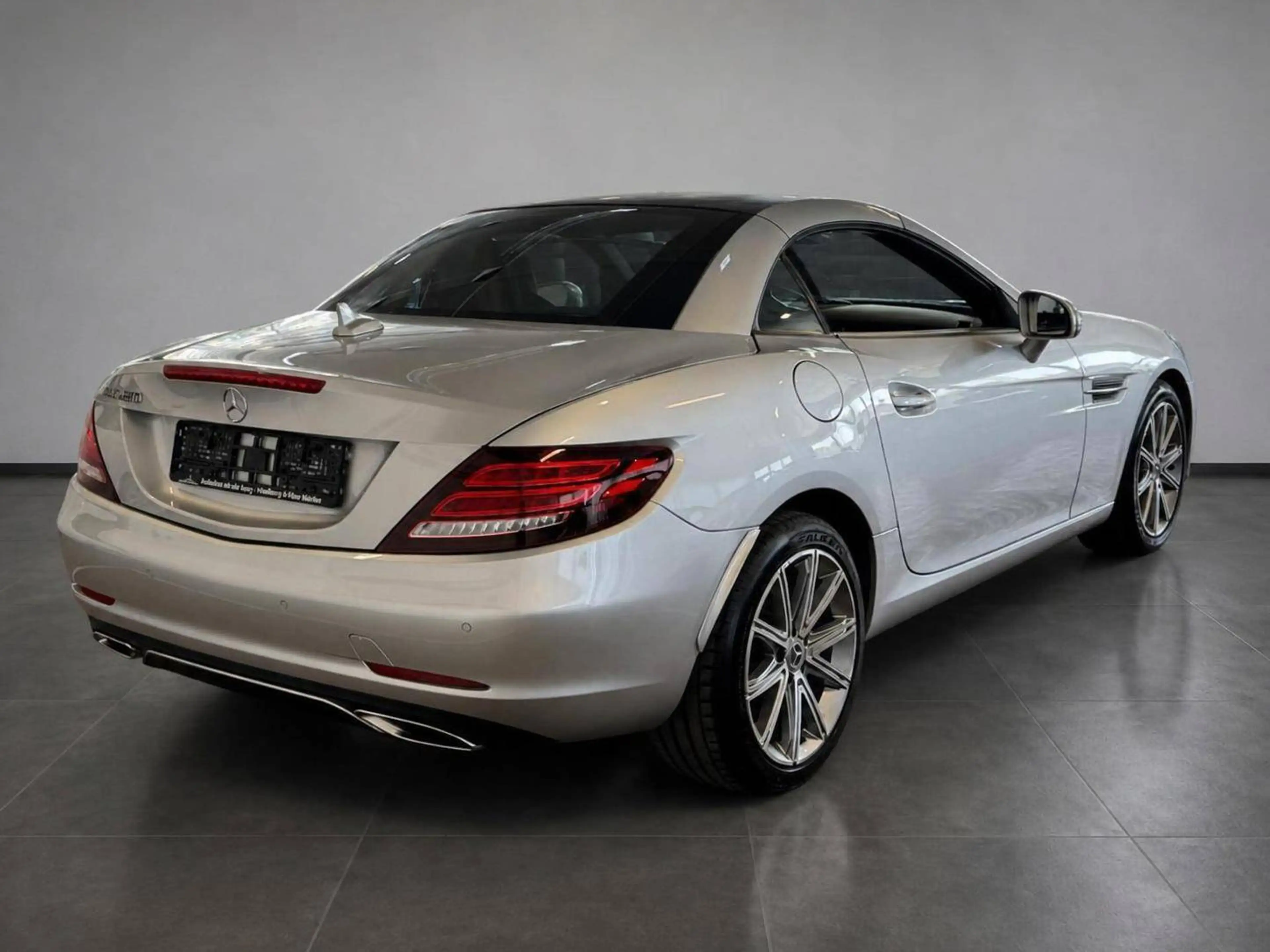 Mercedes-Benz SLC 200 SLC 200 -Scheckheft-Airscarf — photo 8