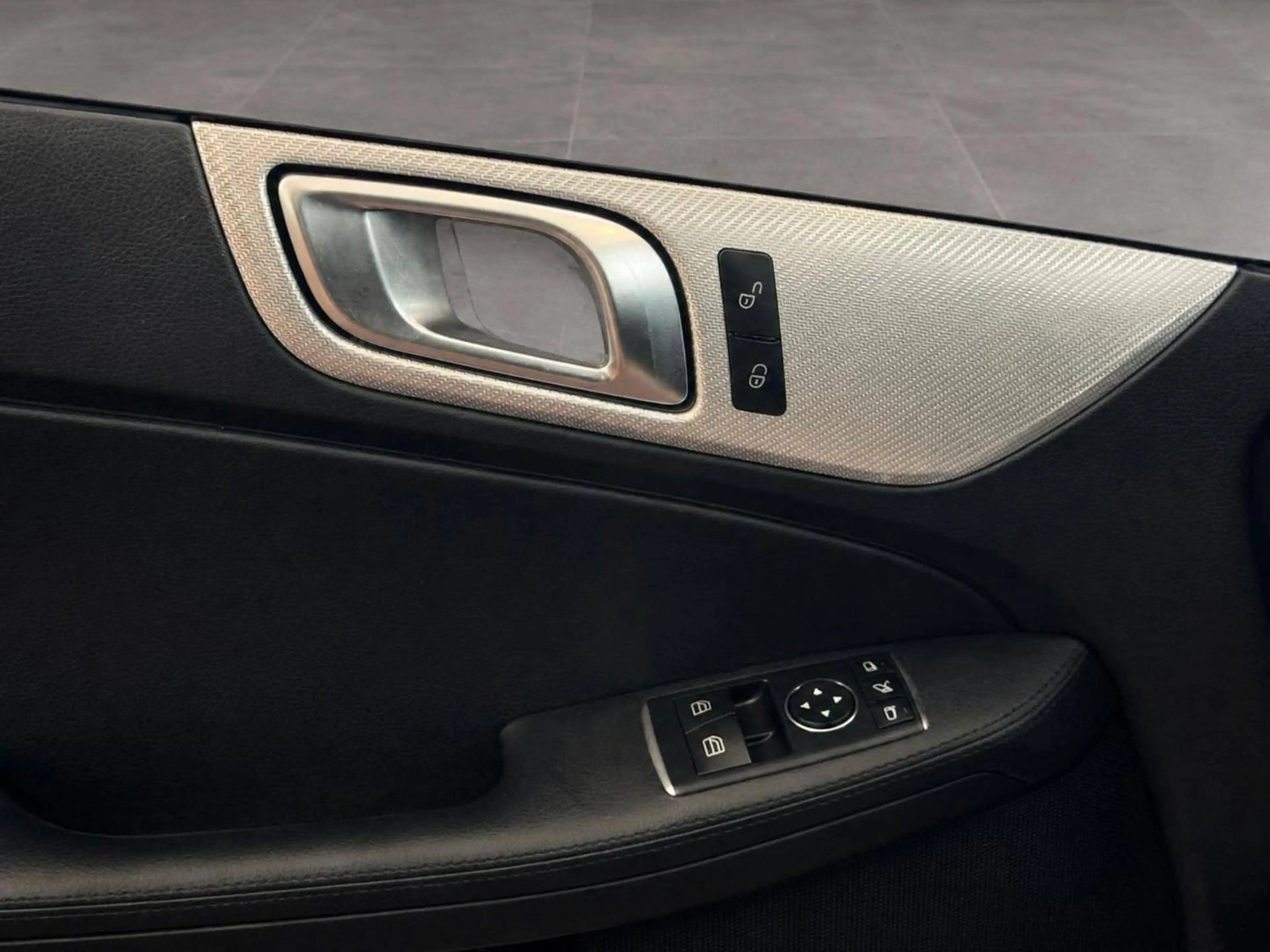 Mercedes-Benz SLC 200 SLC 200 -Scheckheft-Airscarf — photo 10