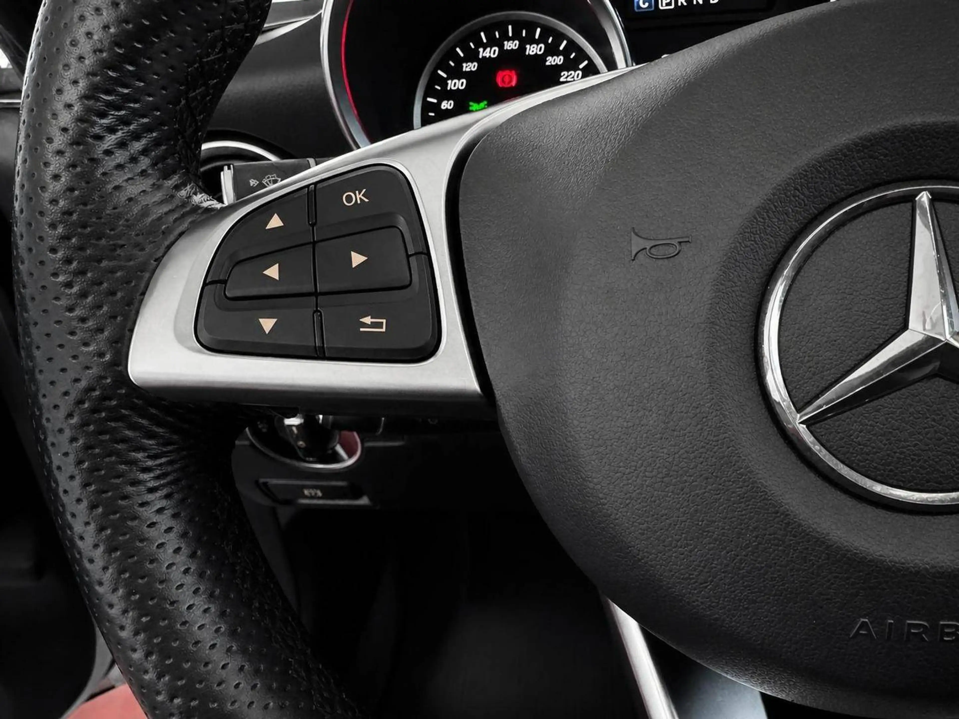 Mercedes-Benz SLC 200 SLC 200 -Scheckheft-Airscarf — photo 14