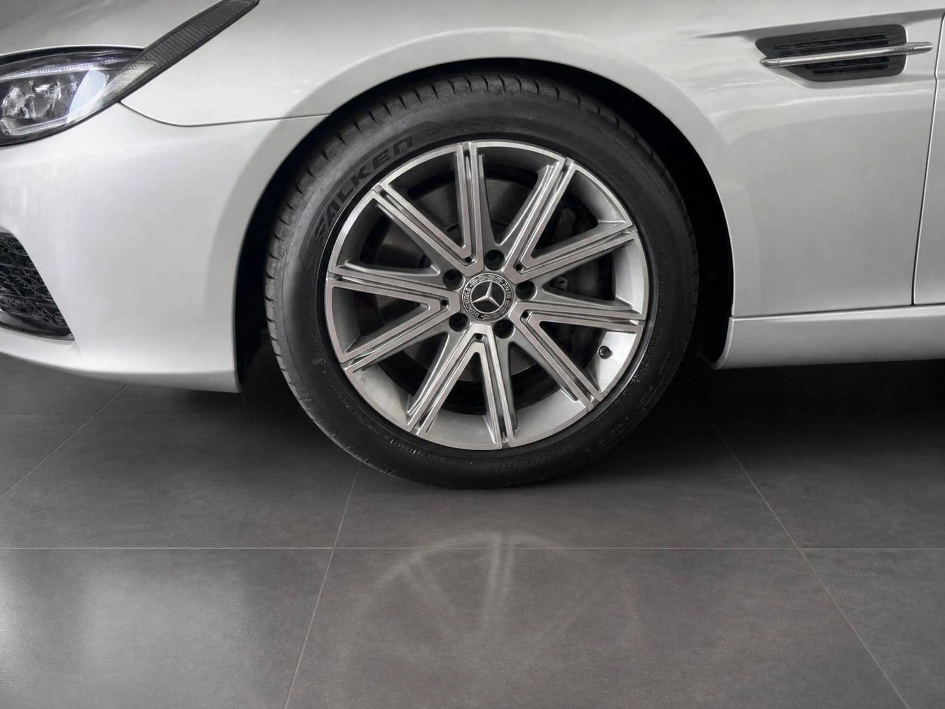 Mercedes-Benz SLC 200 SLC 200 -Scheckheft-Airscarf — photo 4