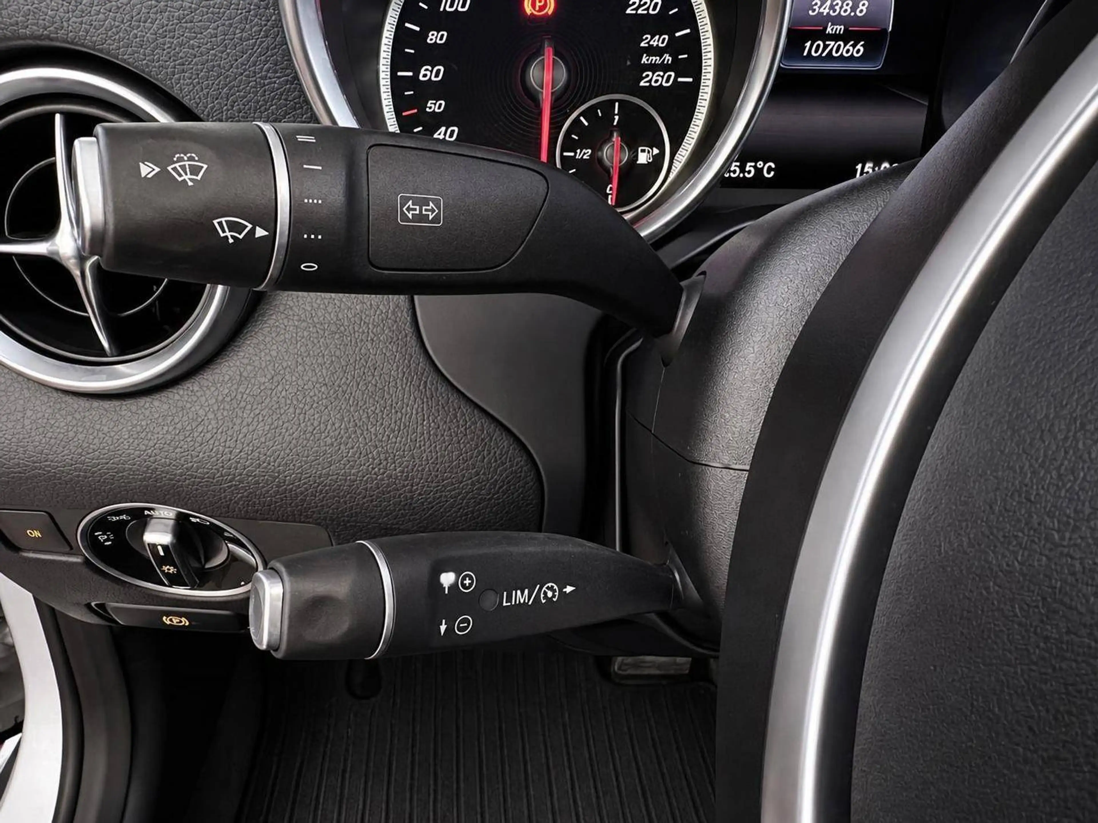 Mercedes-Benz SLC 200 SLC 200 -Scheckheft-Airscarf — photo 13