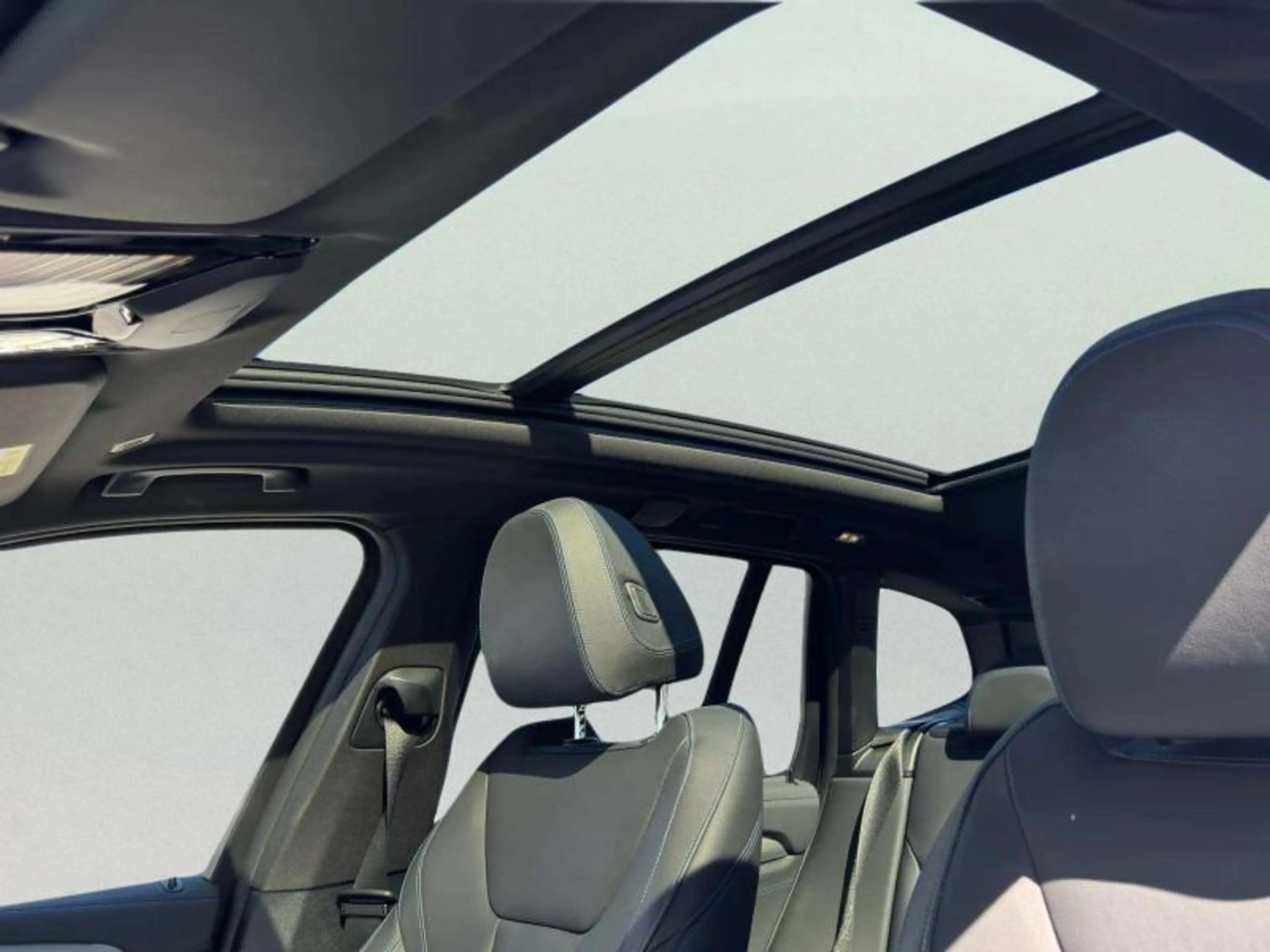 BMW iX3 impresive — photo 9