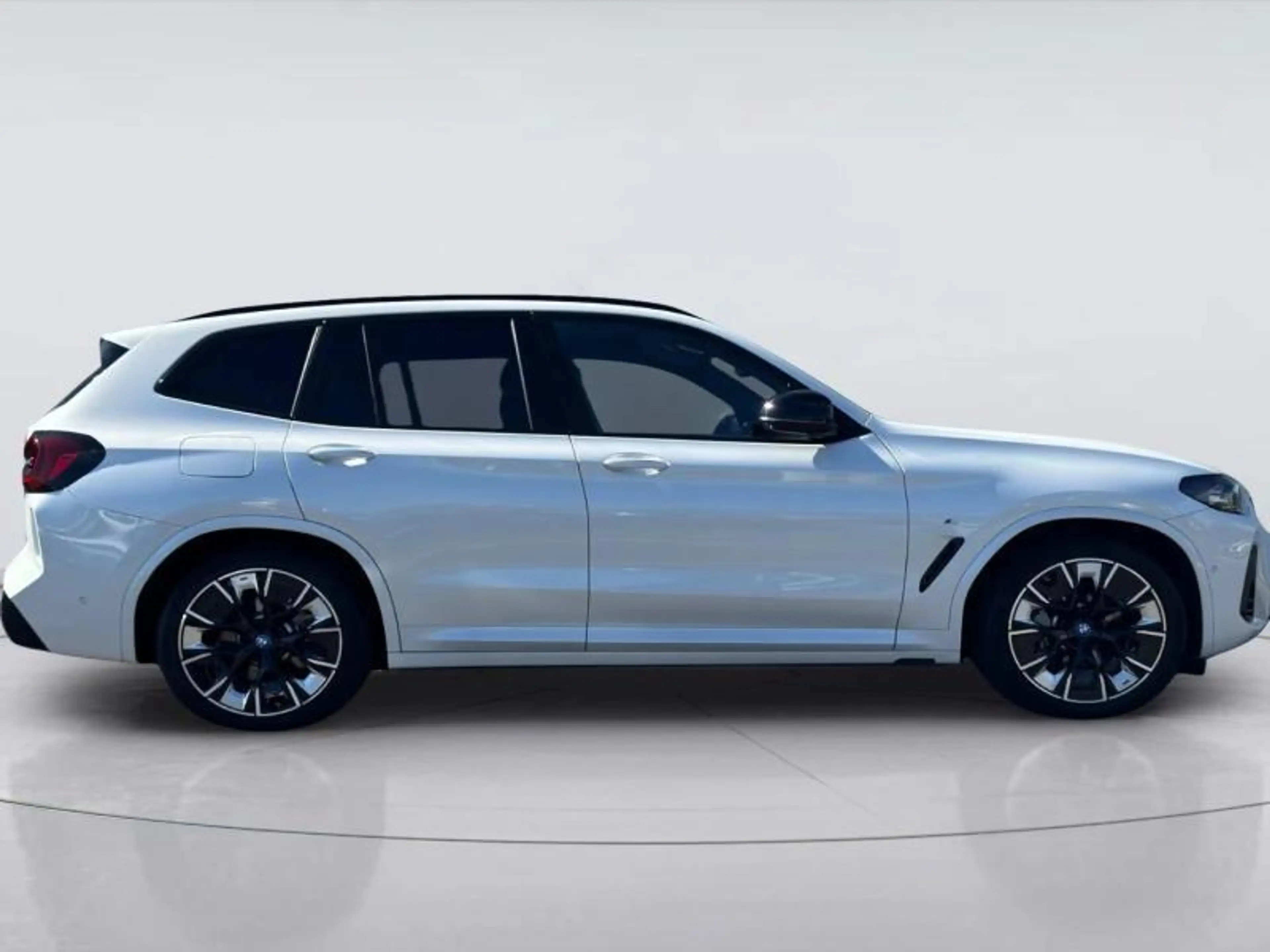 BMW iX3 impresive — photo 3