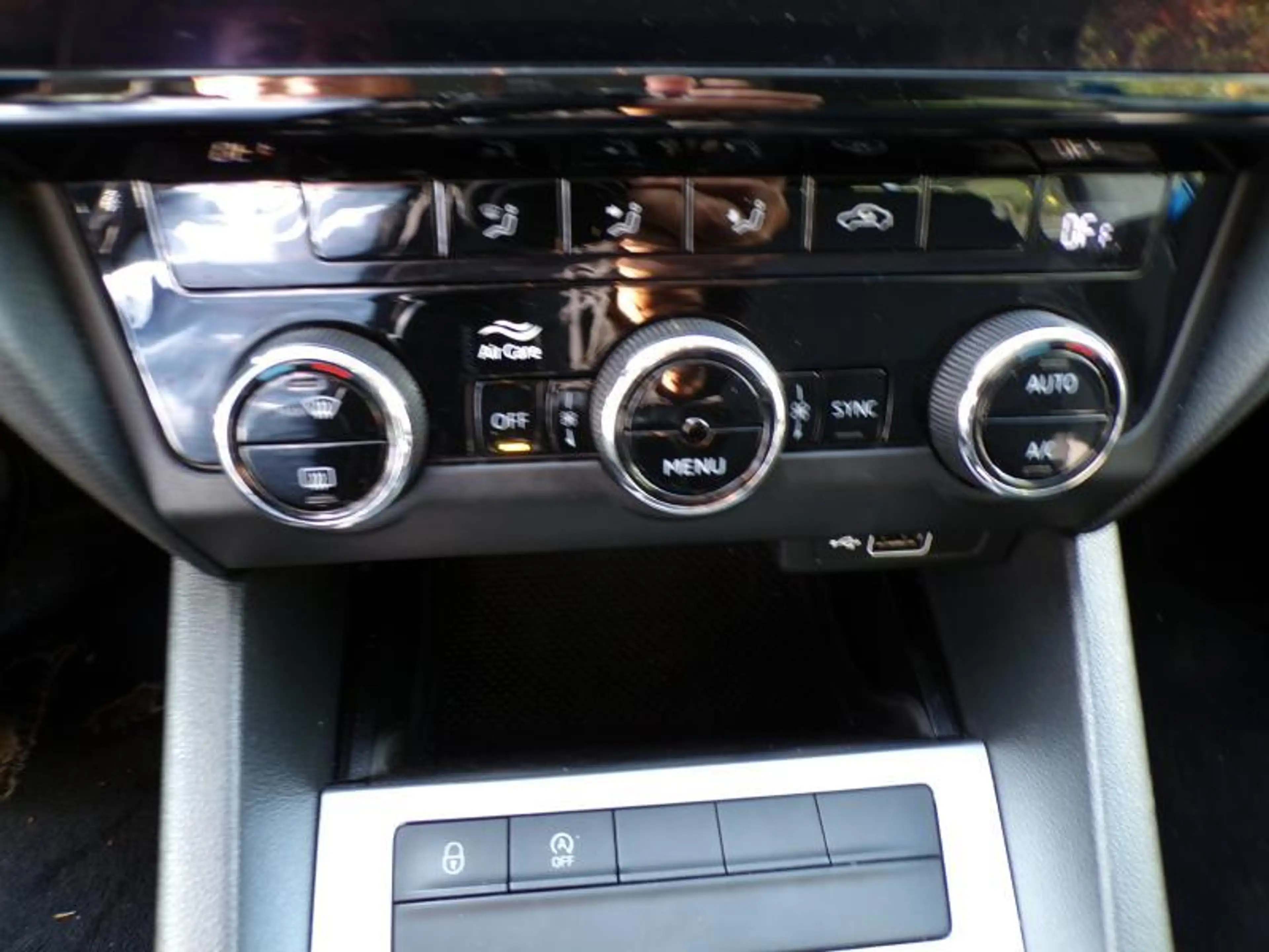 Skoda Octavia 1.6 TDi 115cv Bleu 09/19 Airco GPS Camera Cruise — photo 13