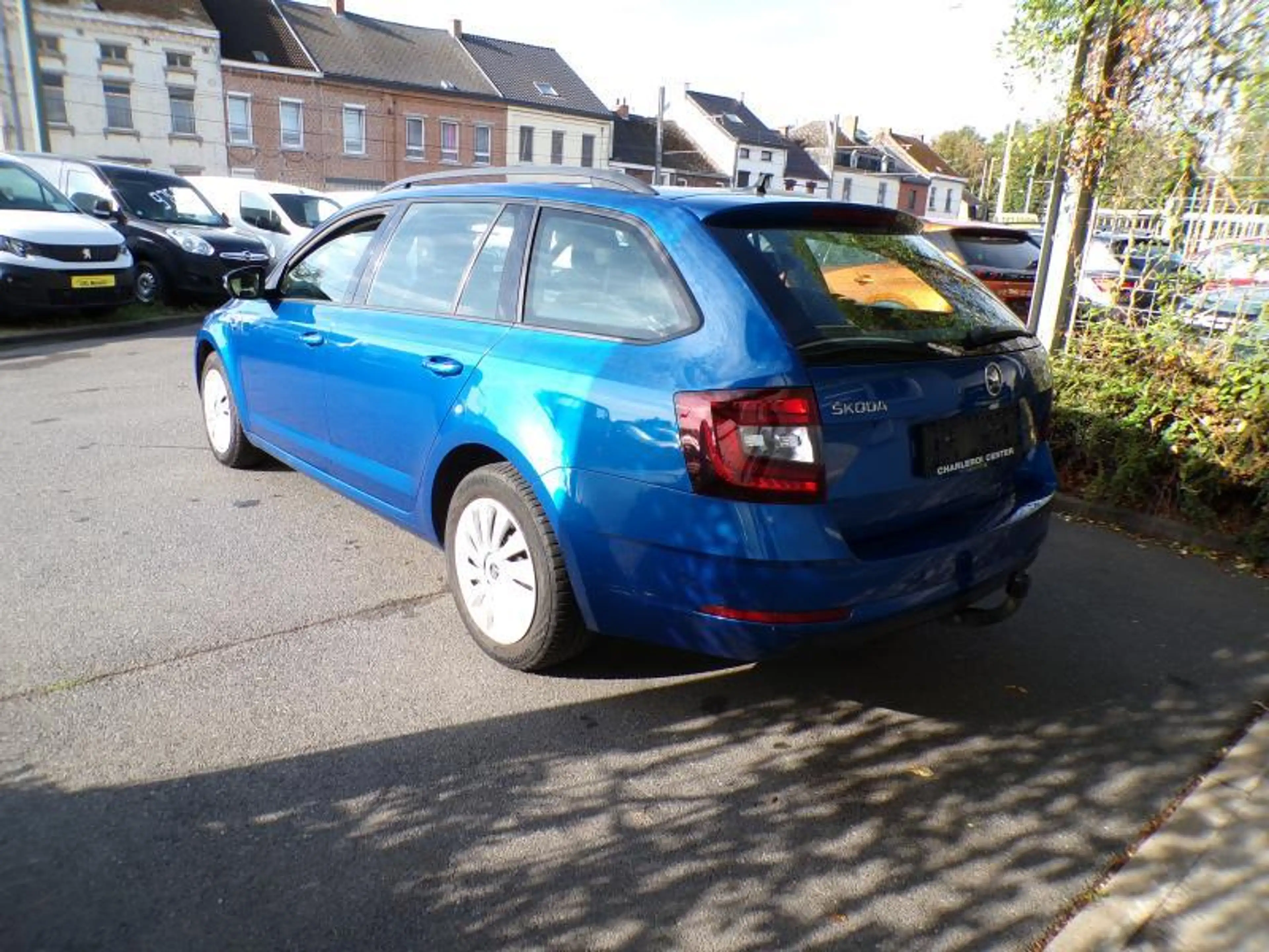 Skoda Octavia 1.6 TDi 115cv Bleu 09/19 Airco GPS Camera Cruise — photo 6