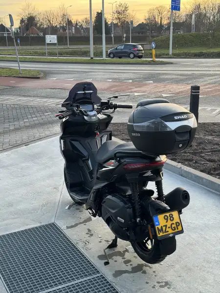 Aprilia SR GT 200 - foto 7