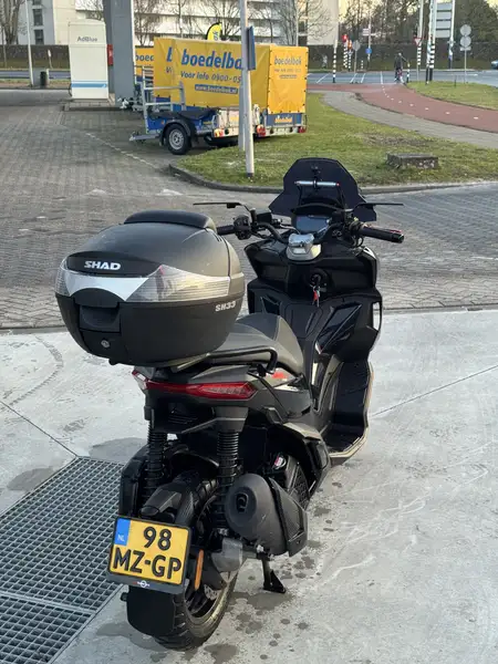 Aprilia SR GT 200 - foto 5