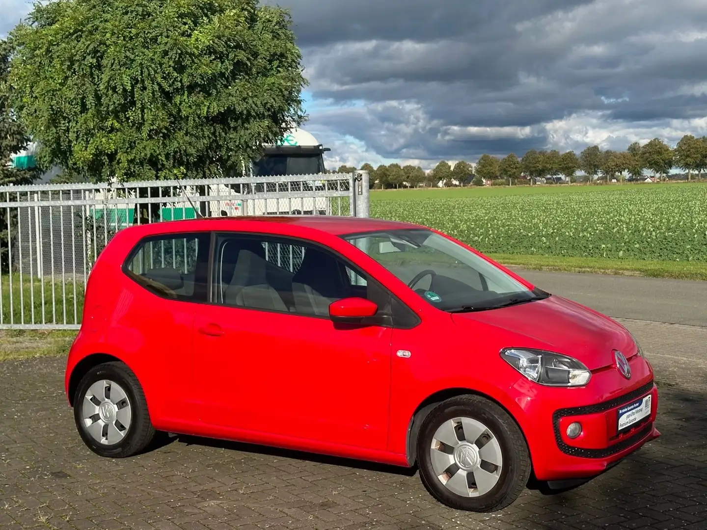 Volkswagen up! move up! BMT/ PDC/ Sitzheizung/ Temp./ Klima Rojo - 1